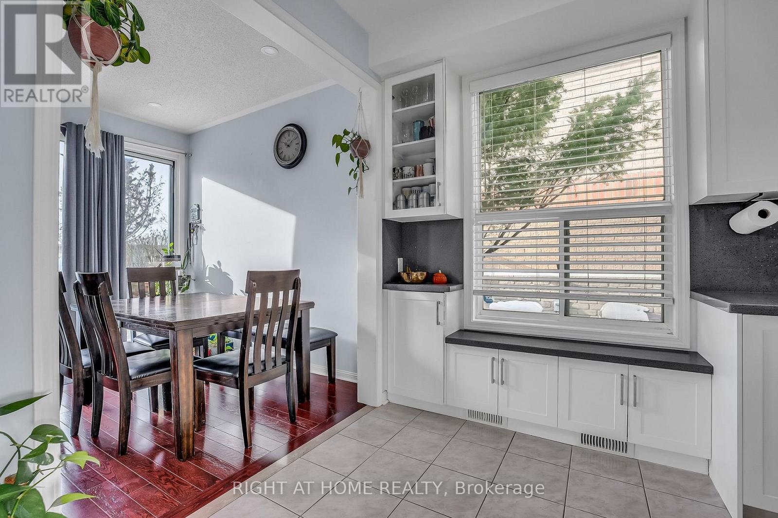 89 CORNELL PARK AVENUE - 13