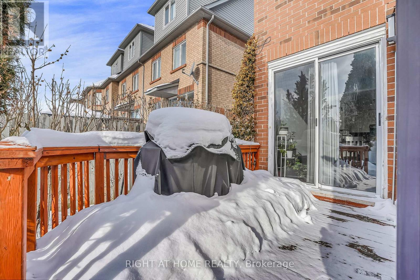 89 CORNELL PARK AVENUE - 22