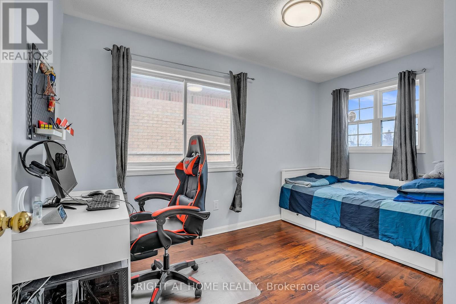 89 CORNELL PARK AVENUE - 34