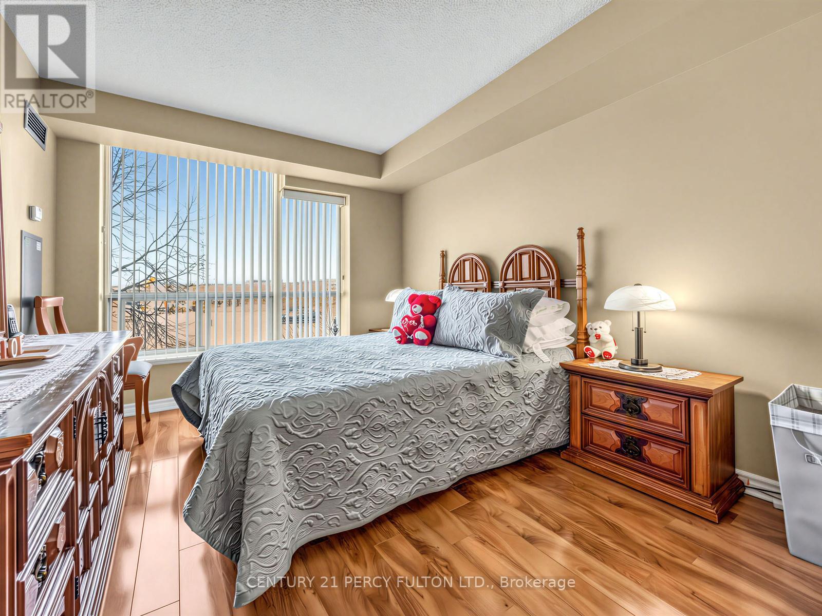#201 745 NEW WESTMINSTER DRIVE - 20