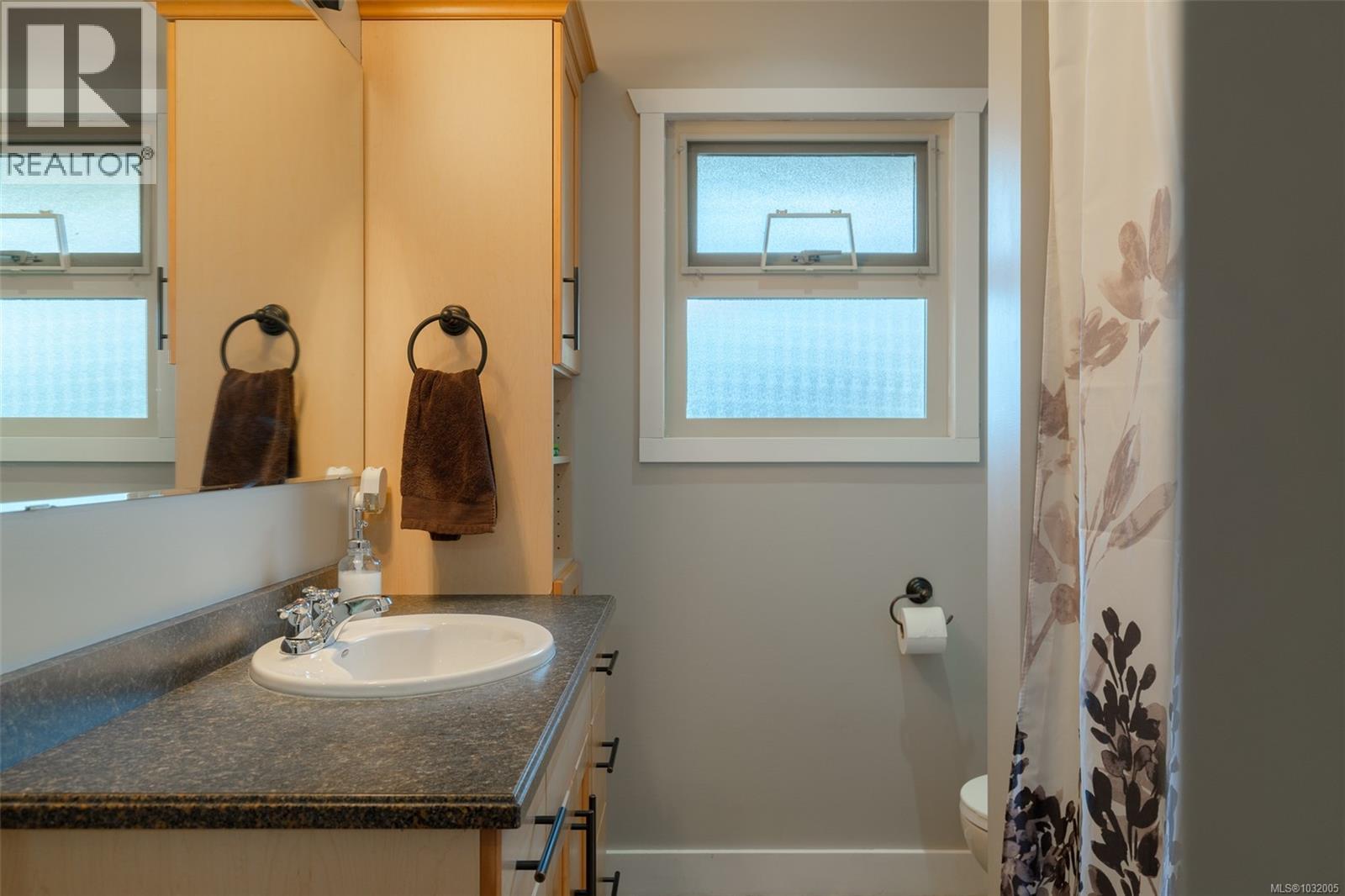 3988 3rd Ave - 23