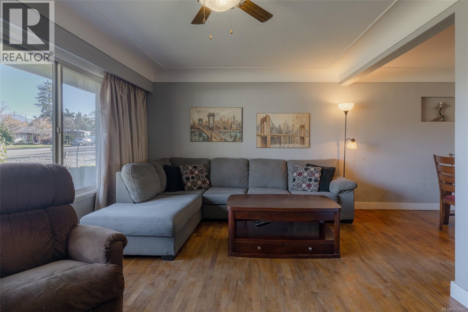 3988 3rd Ave - 7