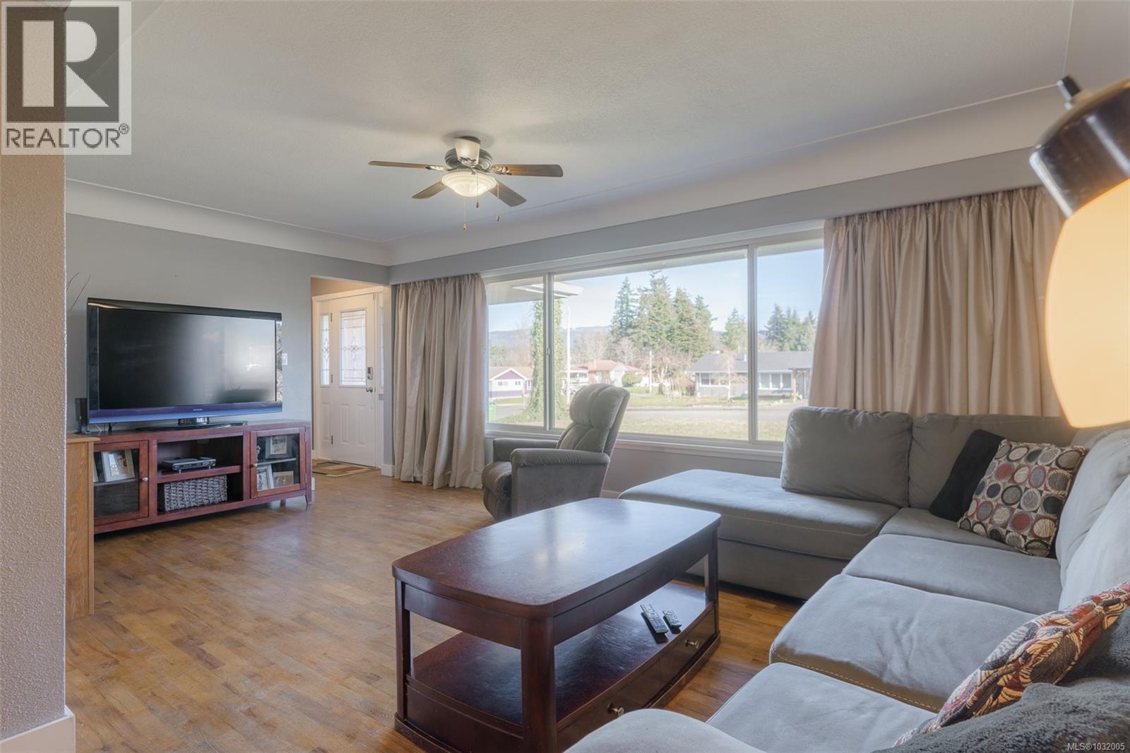 3988 3rd Ave - 9