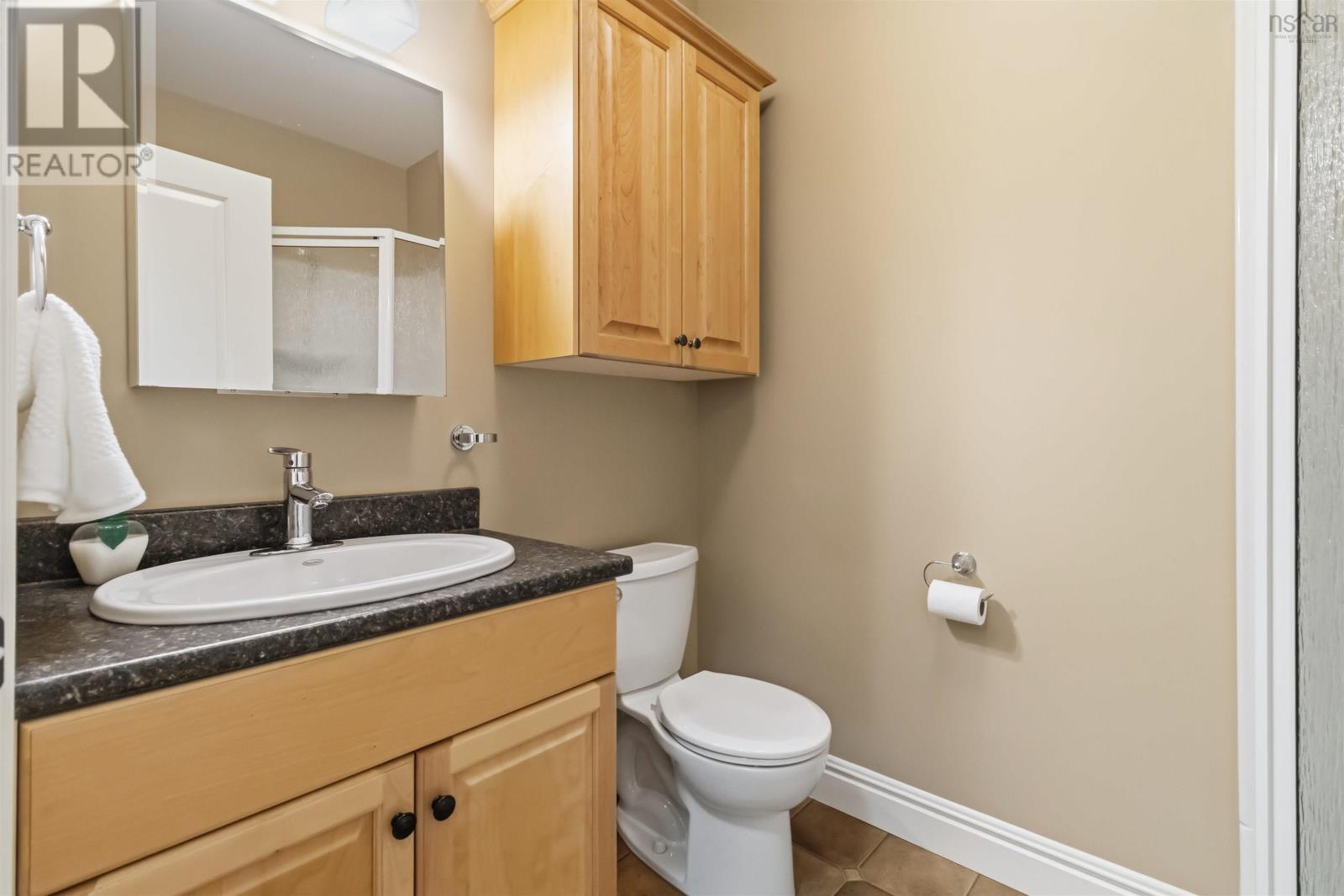 Property 38 of 49 of 53 White Glove Terrace