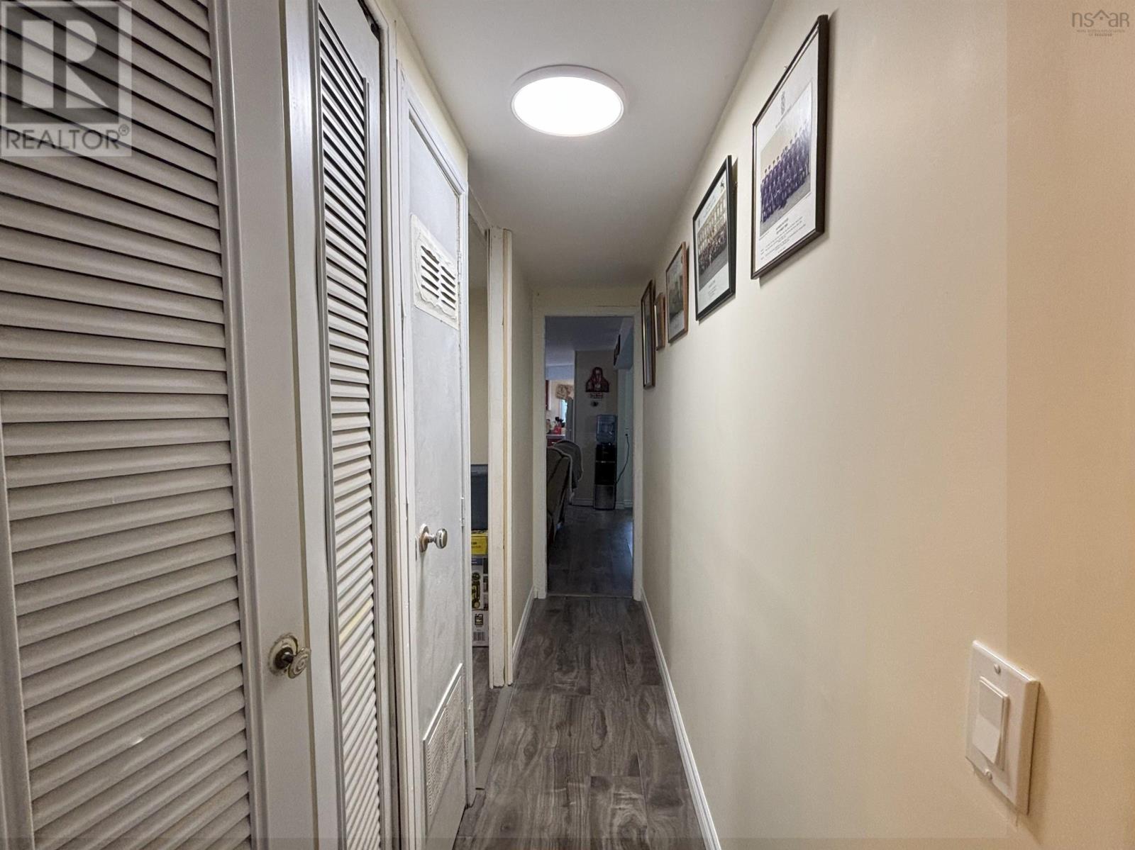 Property 23 of 47 of 8 Paddock Lane