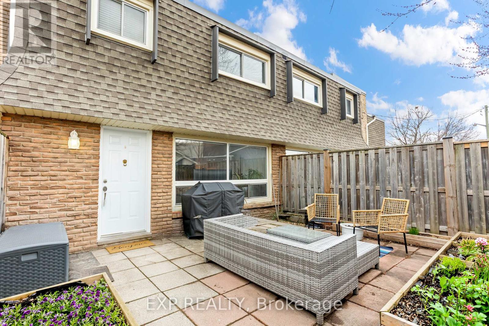 406 - 7 VIKING COURT