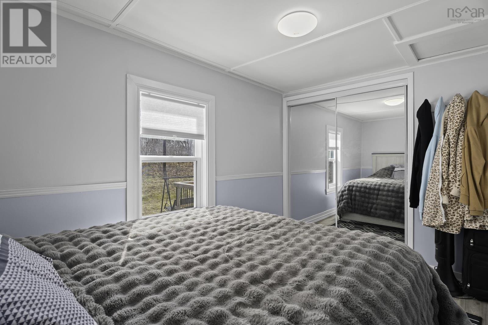 Property 20 of 39 of 215 Oakdene Avenue