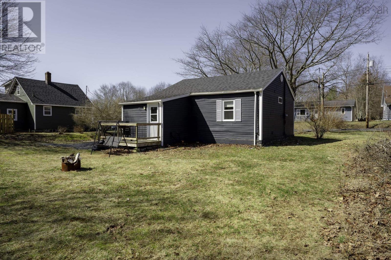 Property 31 of 39 of 215 Oakdene Avenue