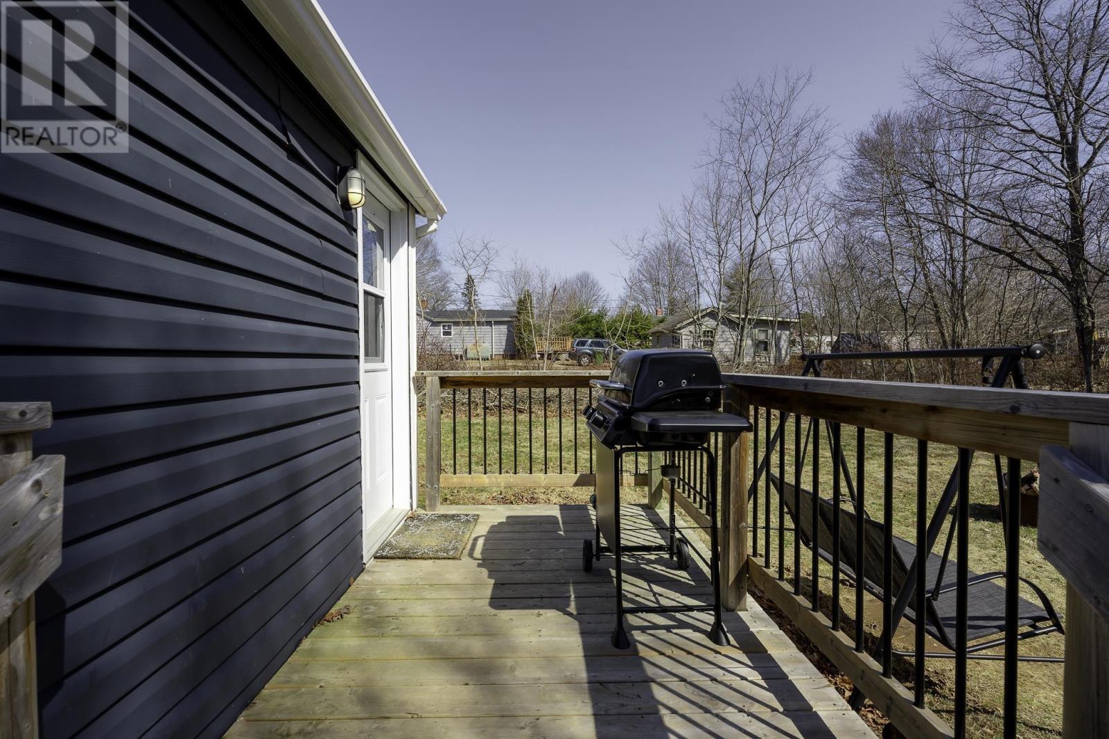 Property 33 of 39 of 215 Oakdene Avenue