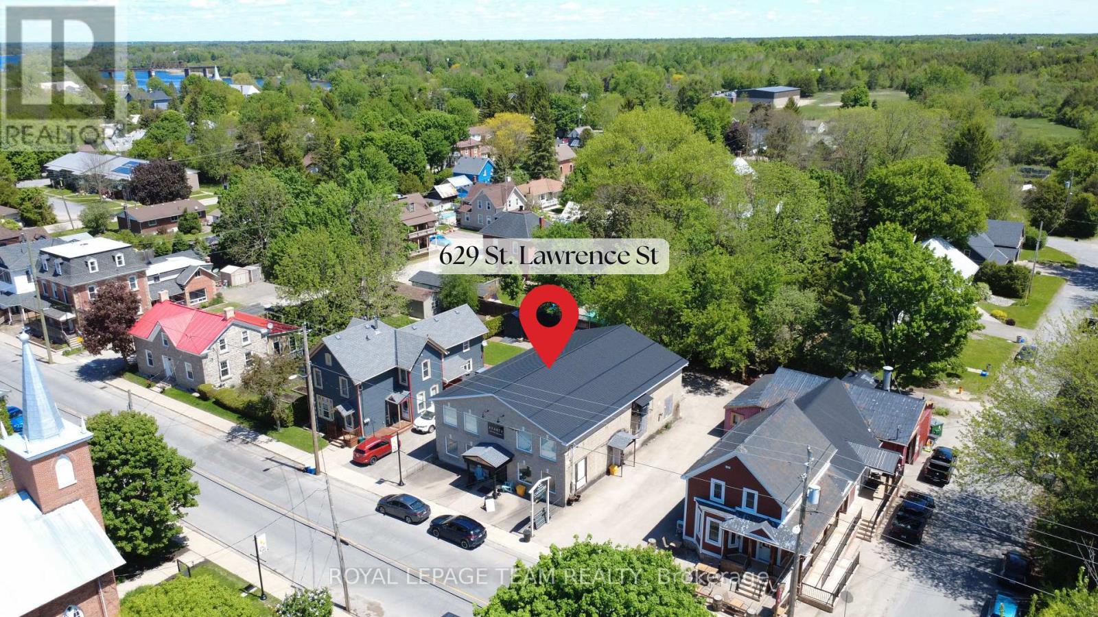 629 ST LAWRENCE STREET — photo 27