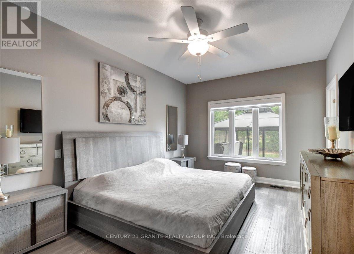 9 BANCROFT RIDGE DRIVE - 21