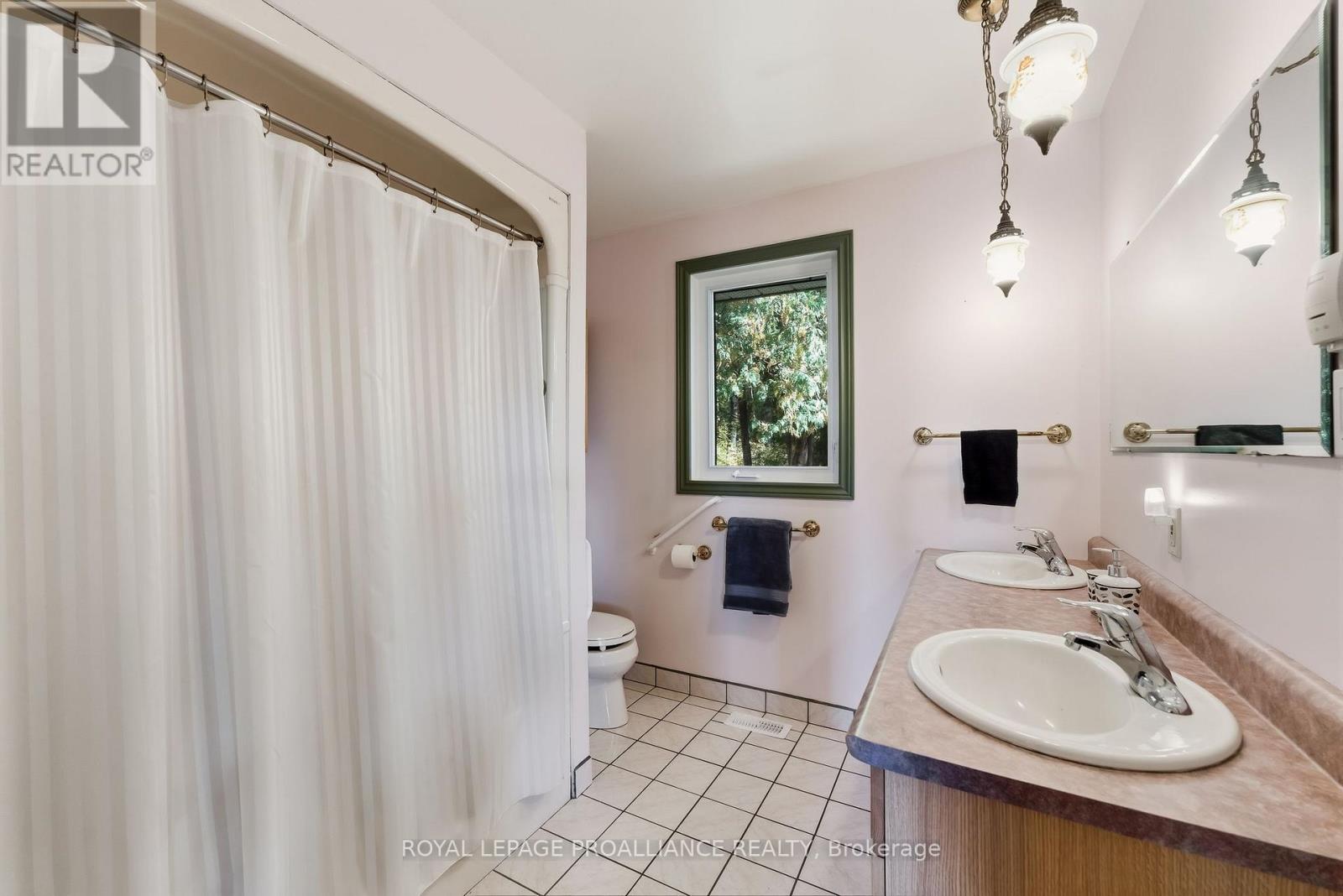 151 CARMAN ROAD - 21