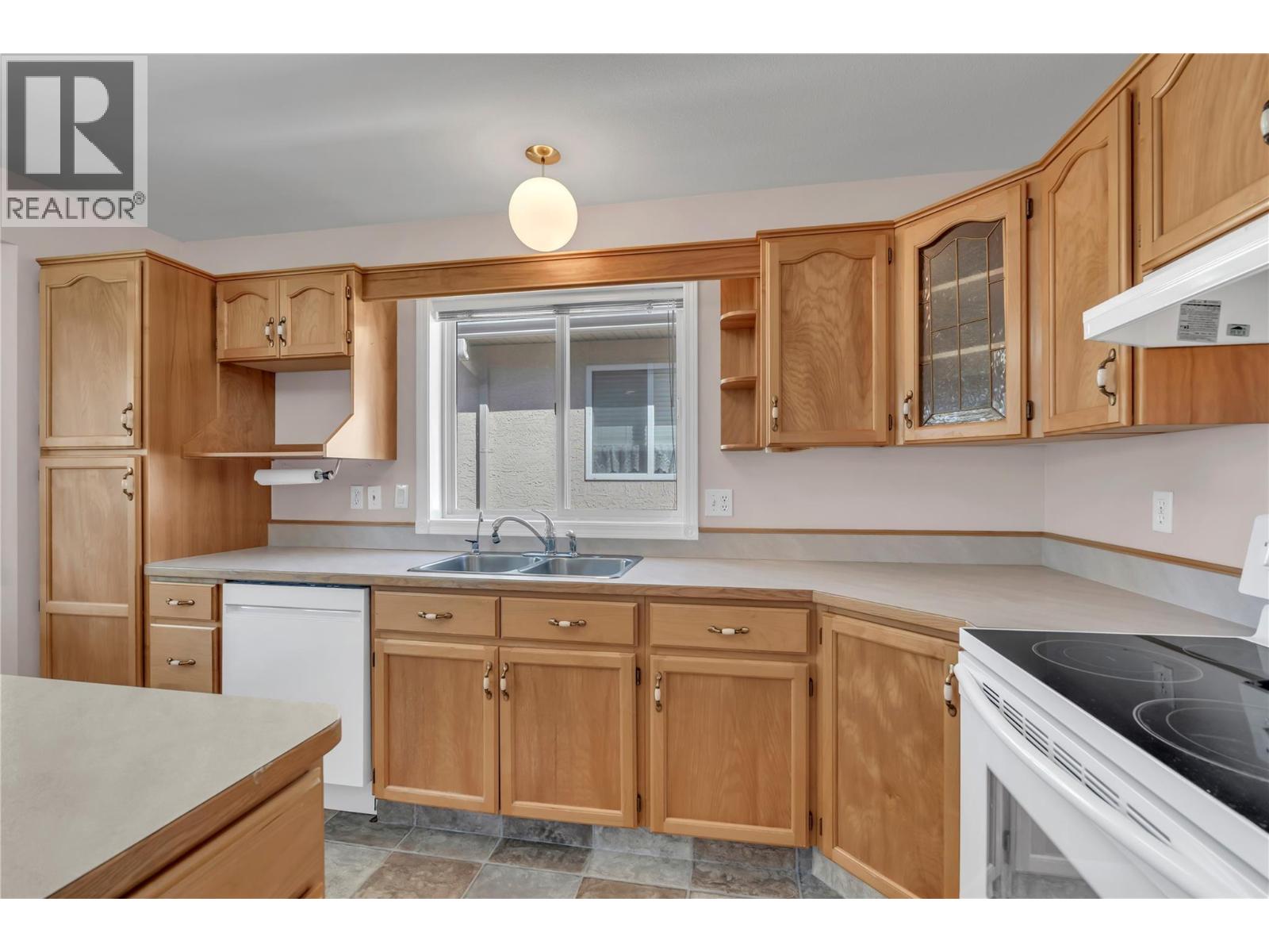 1634 Carmi Avenue Unit# 139, Penticton