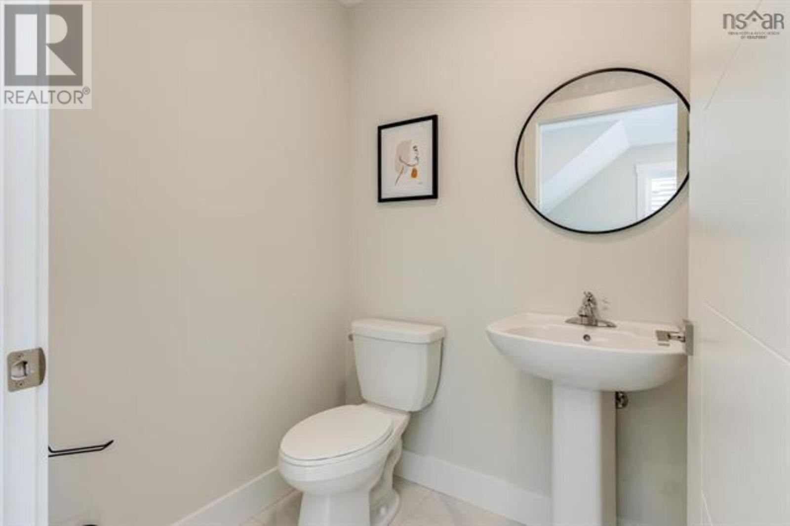 Property 27 of 49 of 3017 16 Zeppelin Crescent