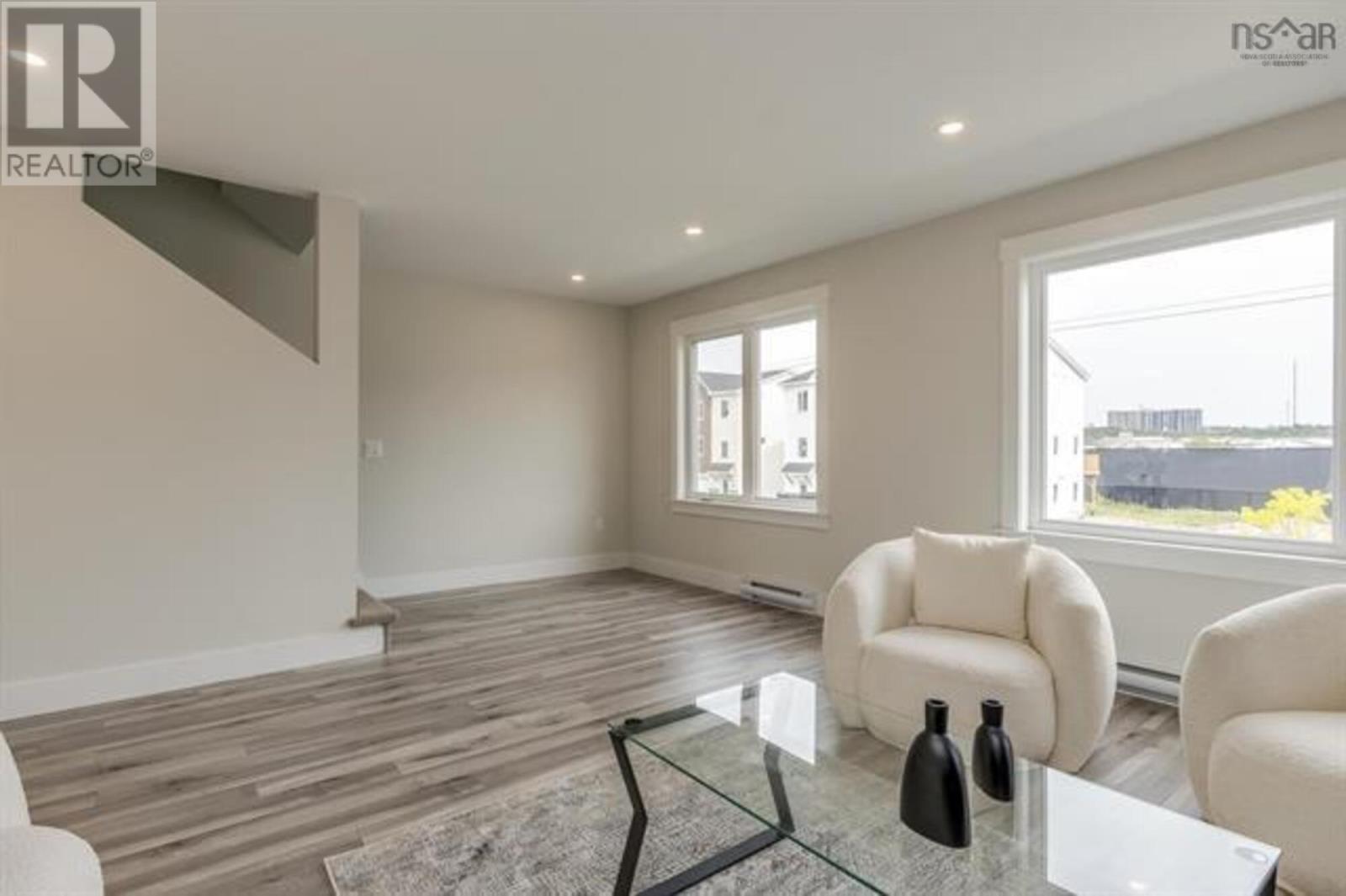 Property 31 of 49 of 3017 16 Zeppelin Crescent