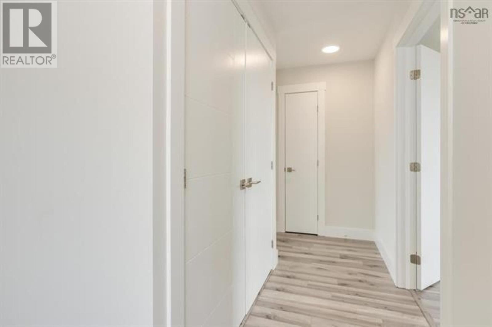 Property 37 of 49 of 3017 16 Zeppelin Crescent