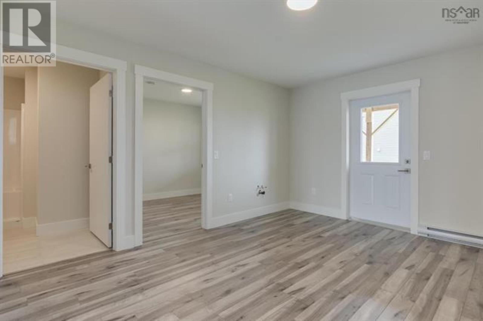 Property 7 of 49 of 3017 16 Zeppelin Crescent