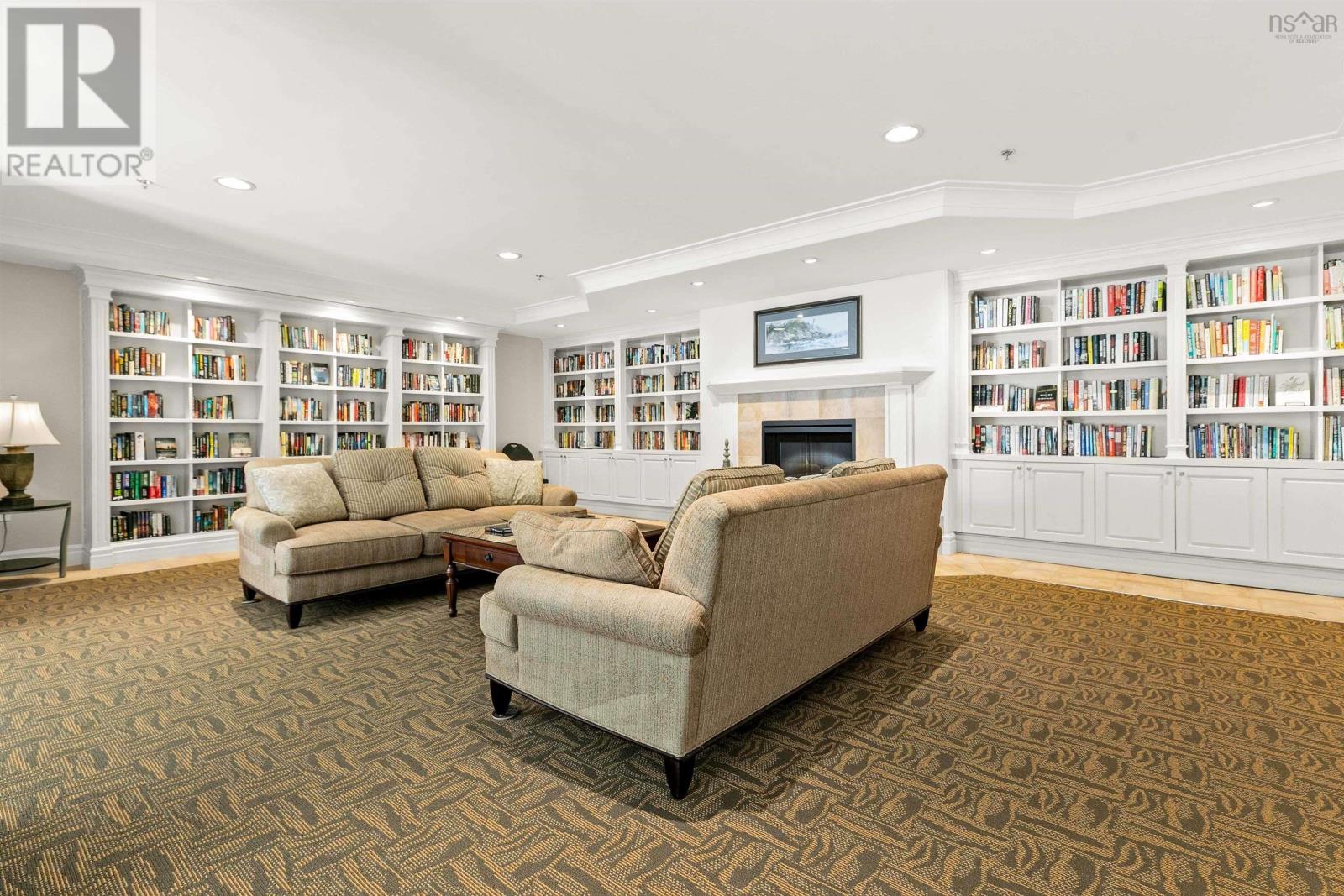 #306 120 SOUTHGATE DRIVE - 33