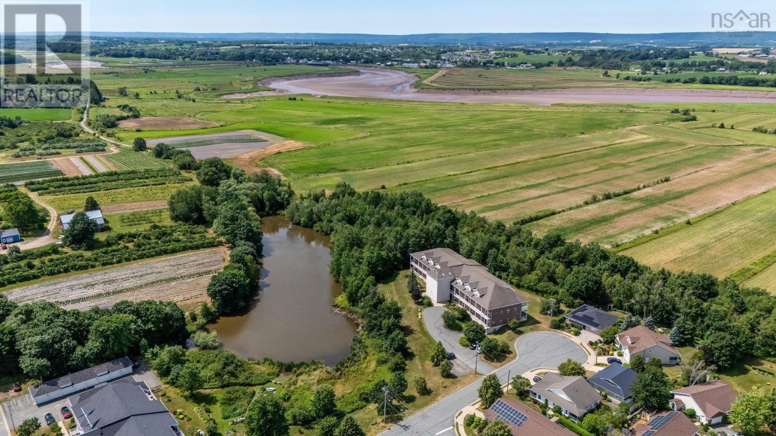 Property 2 of 48 of 302 42 Bigelow Street