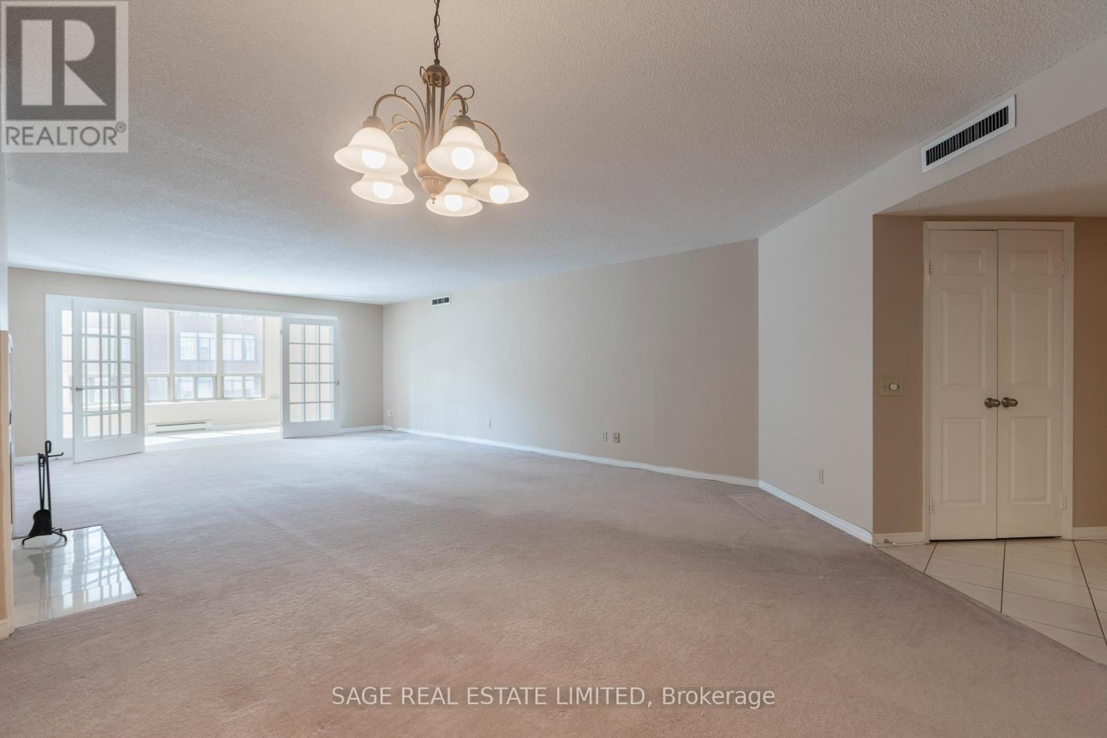 #302 25 GEORGE STREET - 14