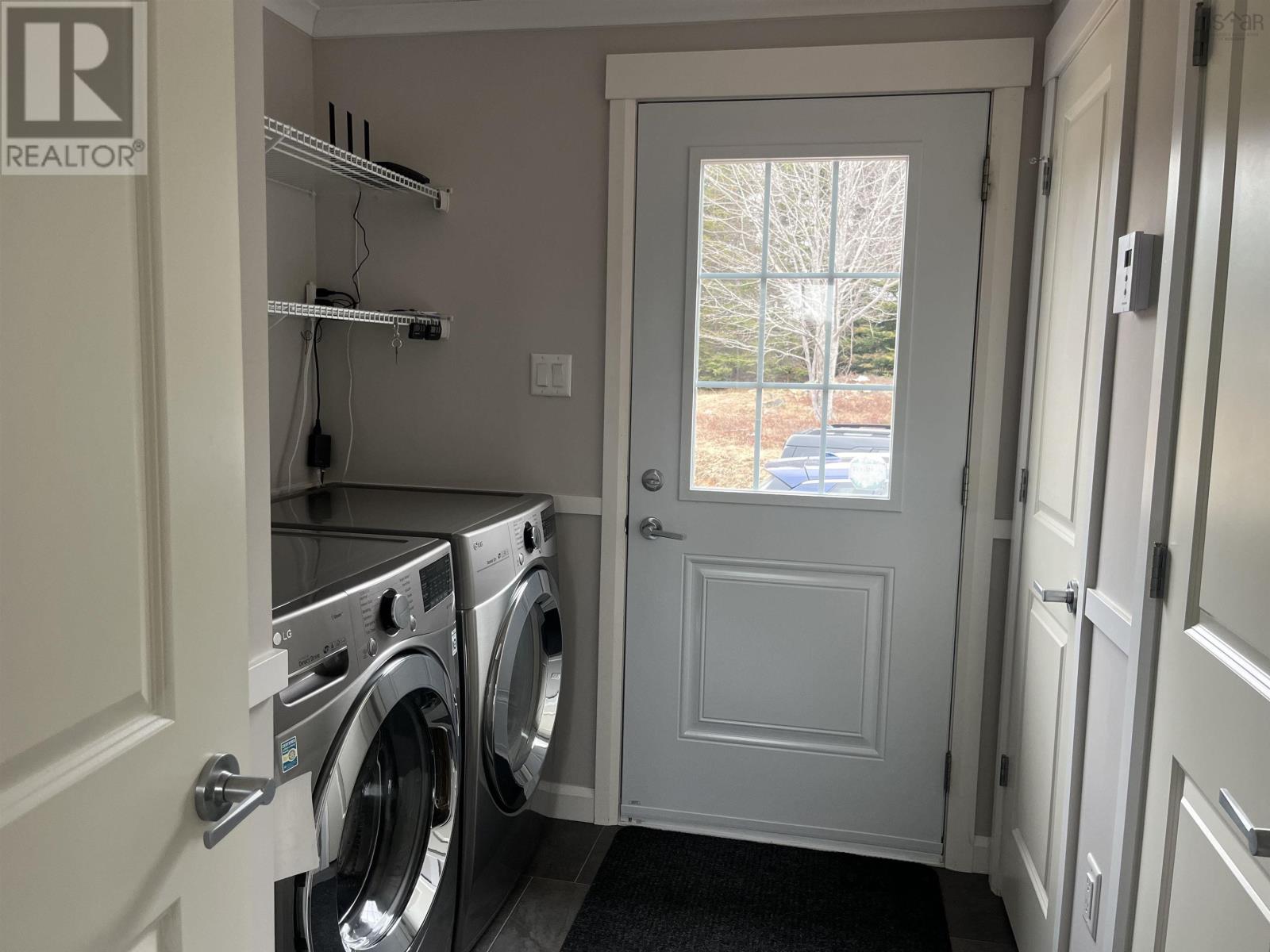 Property 23 of 36 of 290 Eastside Grand River Road