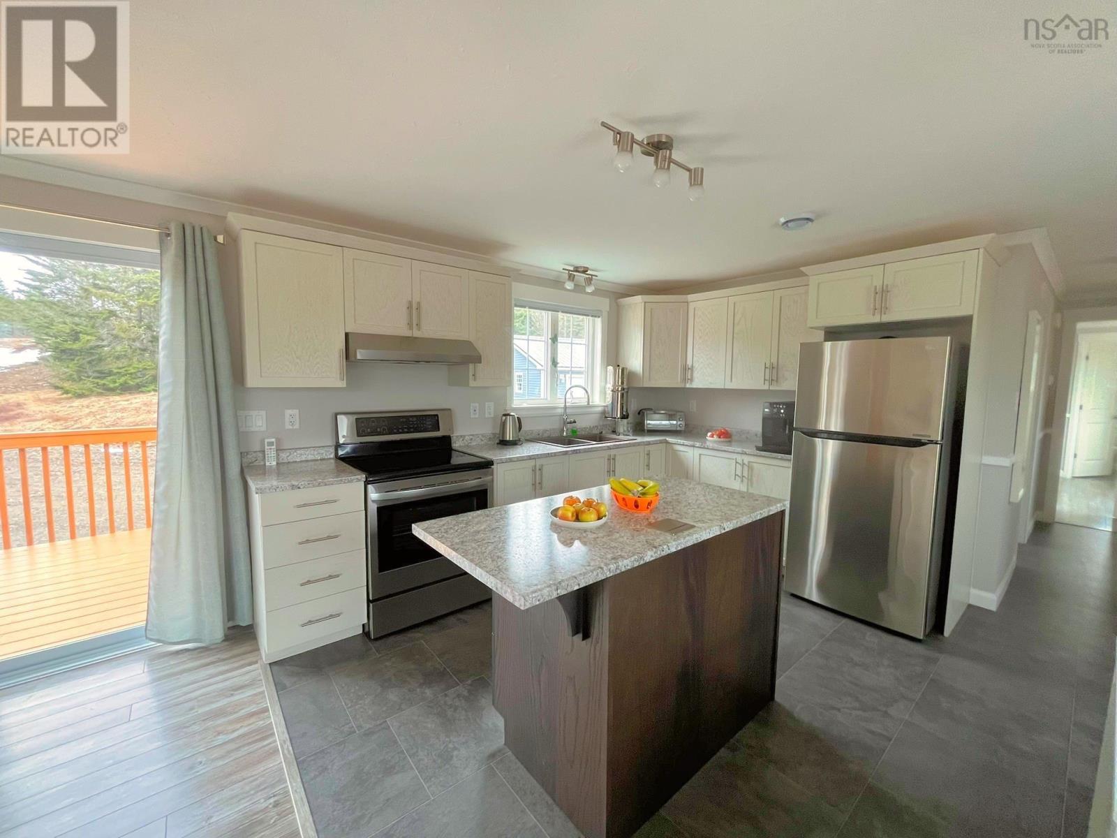 290 Eastside Grand River Road - 5