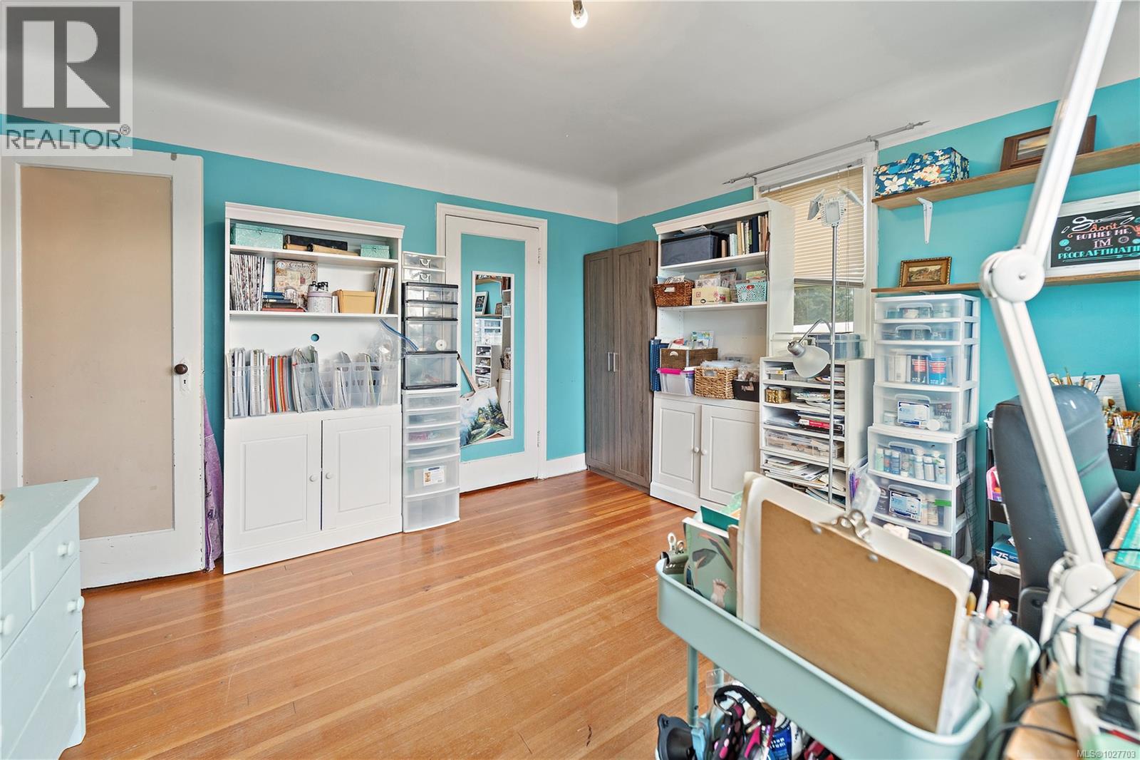6484 Sooke Rd - 18