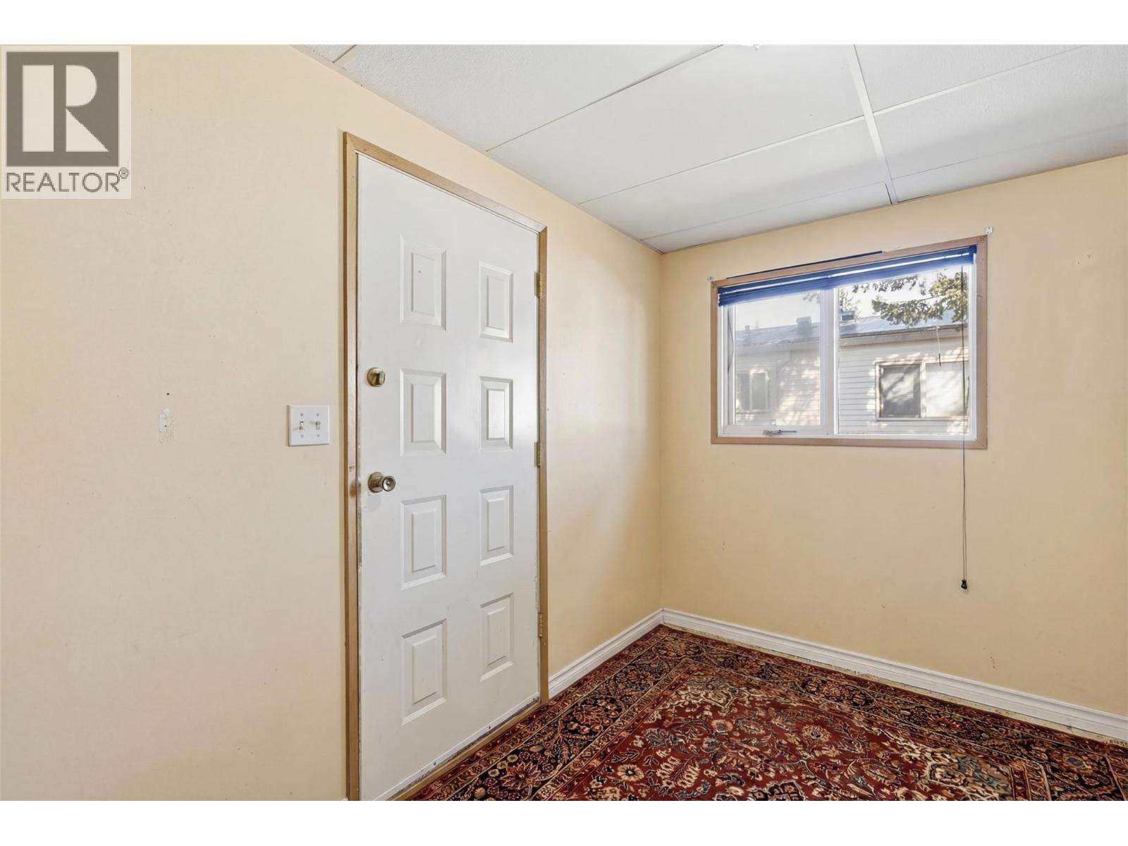 #73 1555 HOWE ROAD - 13