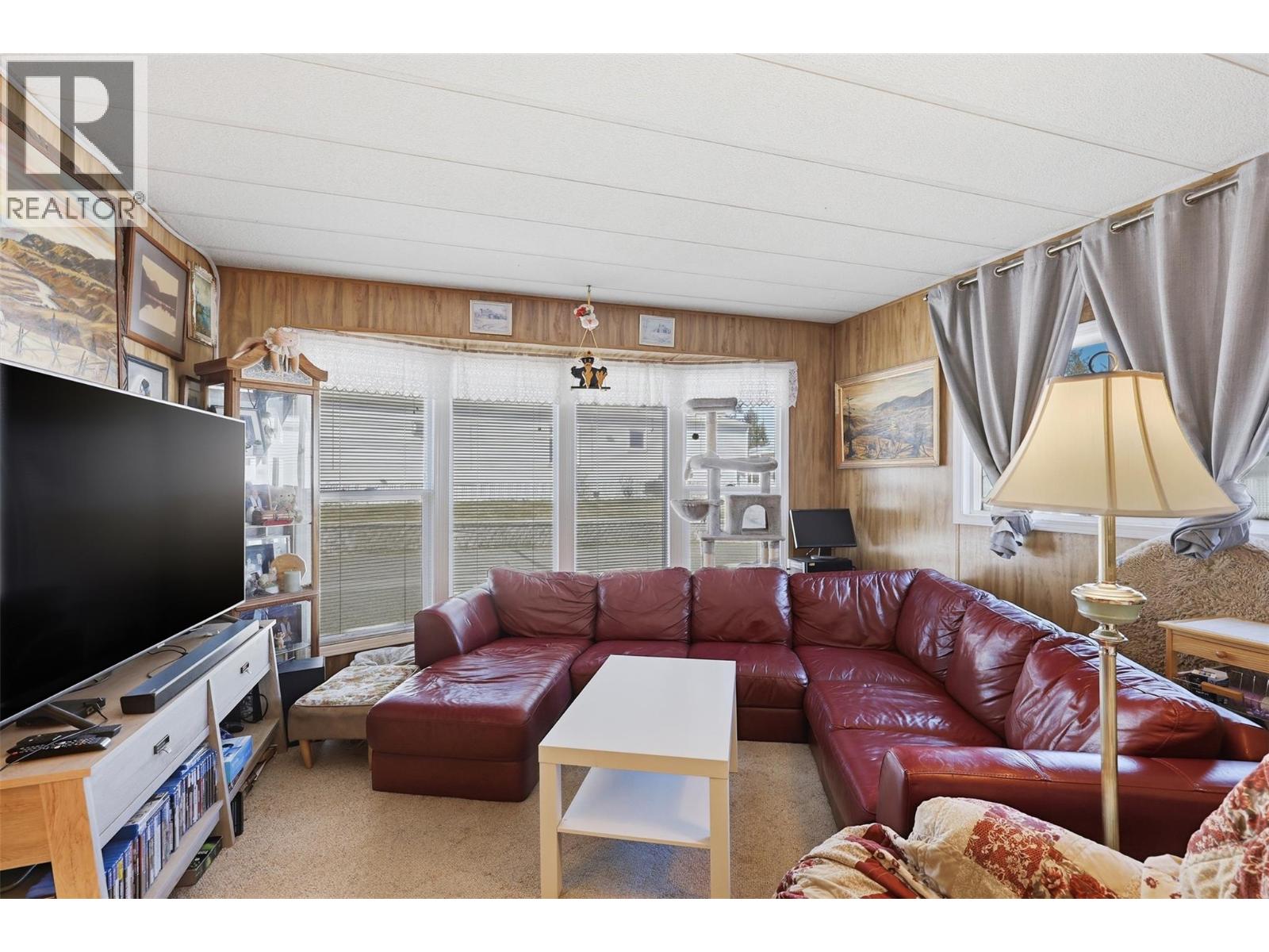 #73 1555 HOWE ROAD - 5