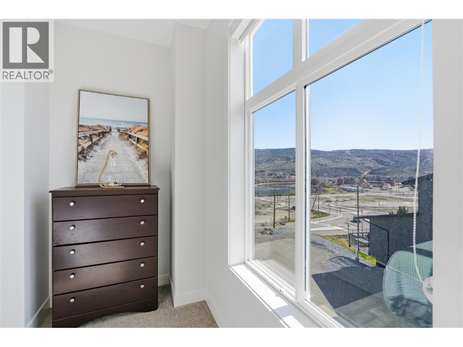 122 RIVER GATE DRIVE - 42