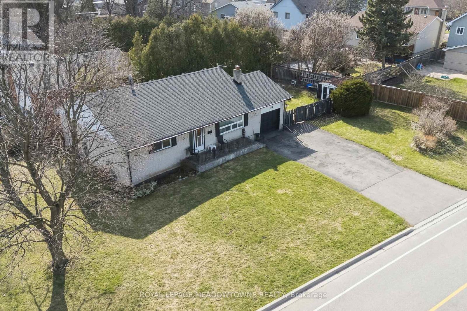 20 PLAINSMAN ROAD - 2