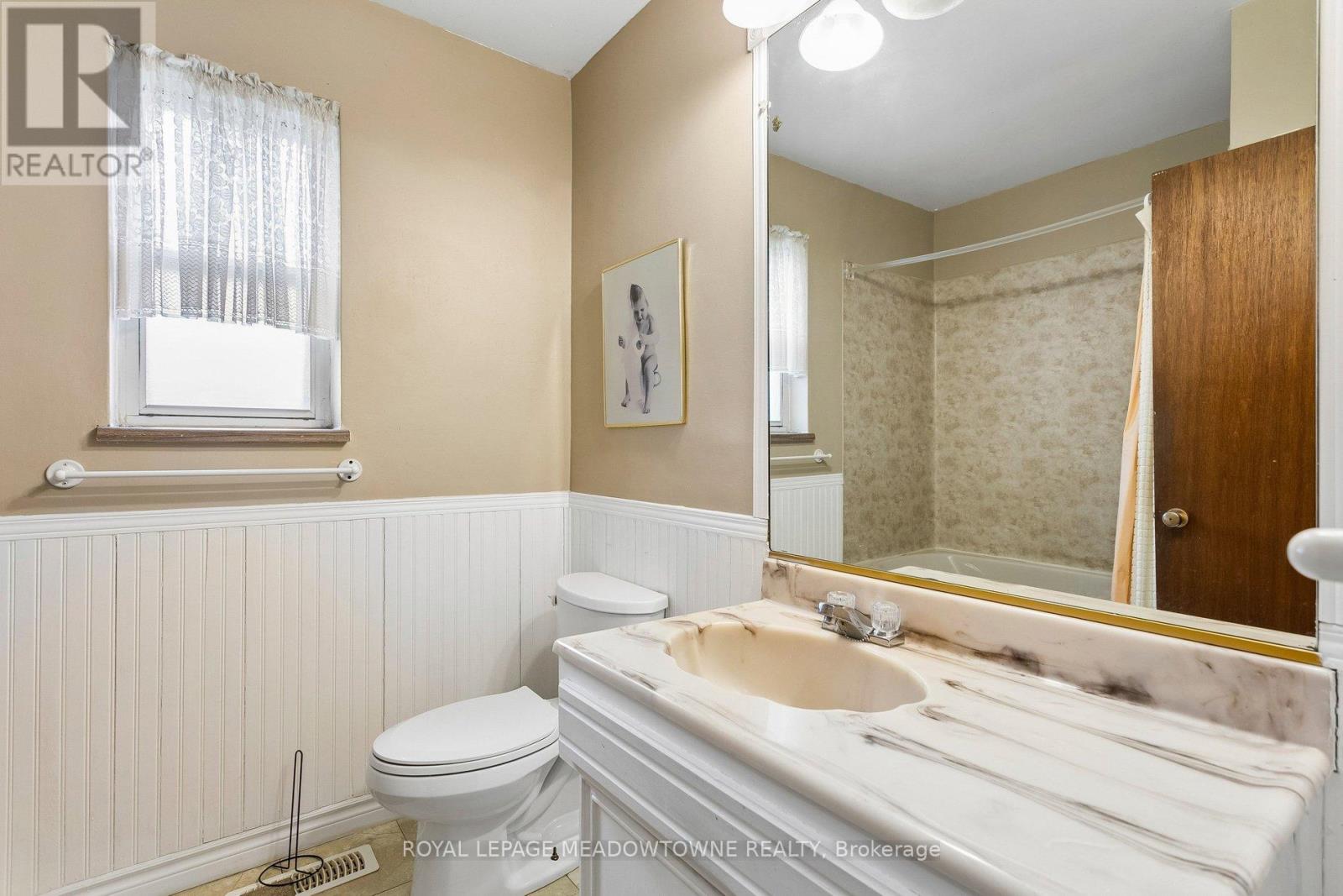 20 PLAINSMAN ROAD - 33