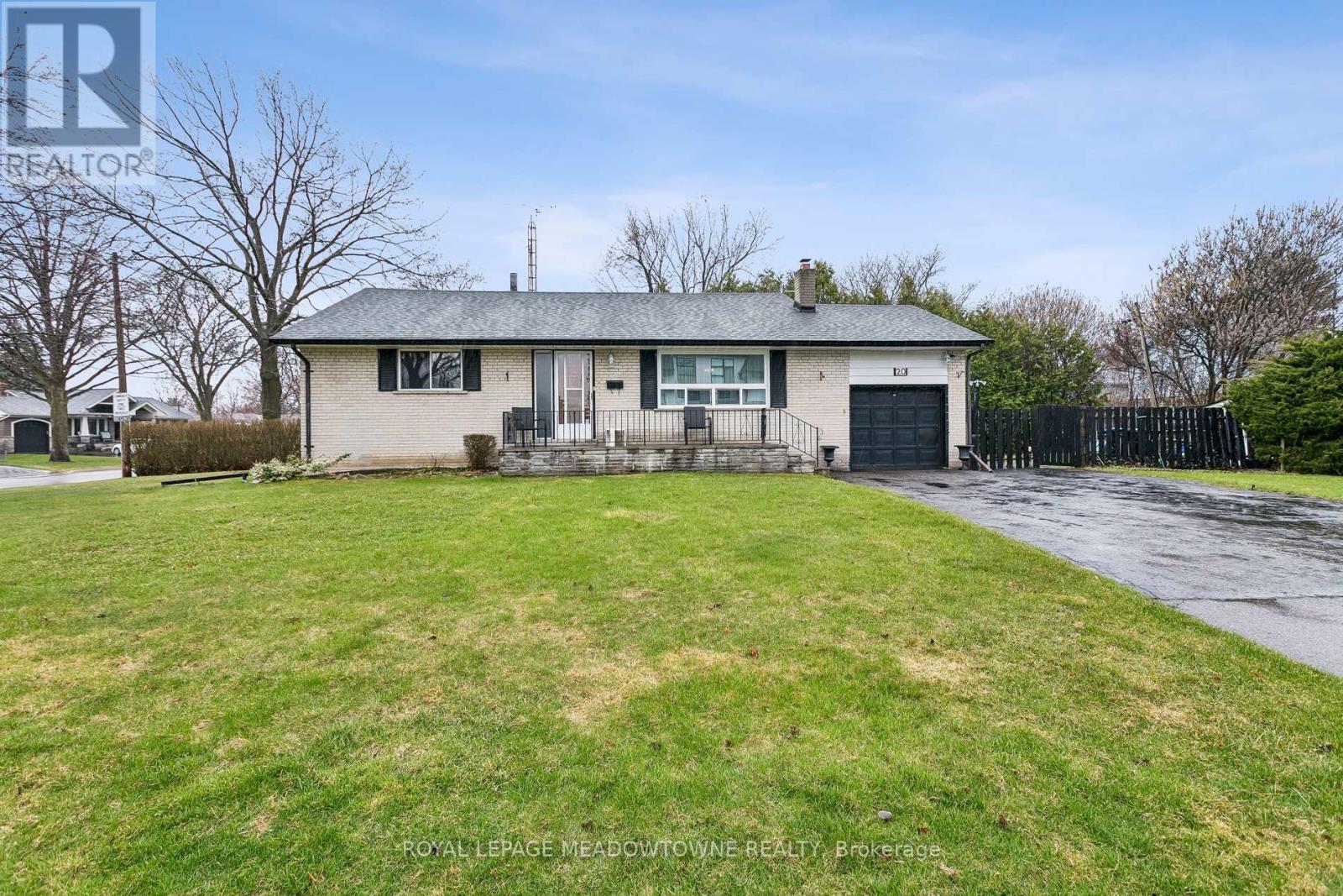 20 PLAINSMAN ROAD - 7
