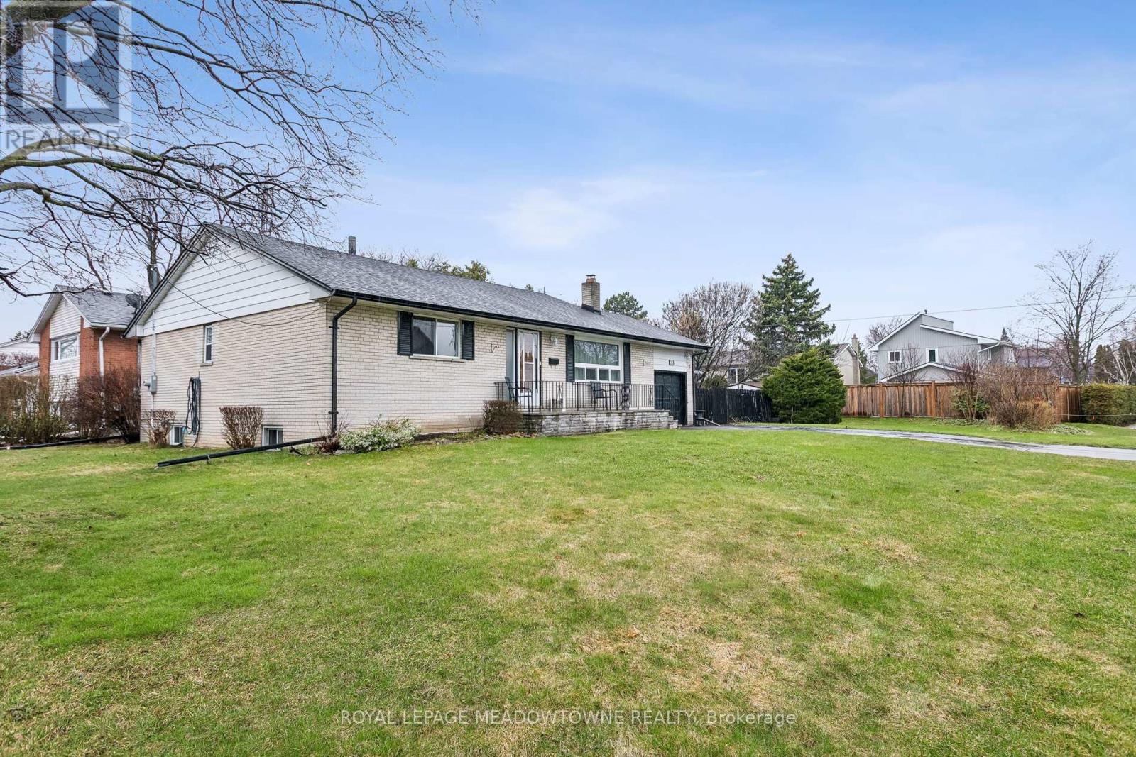 20 PLAINSMAN ROAD - 8