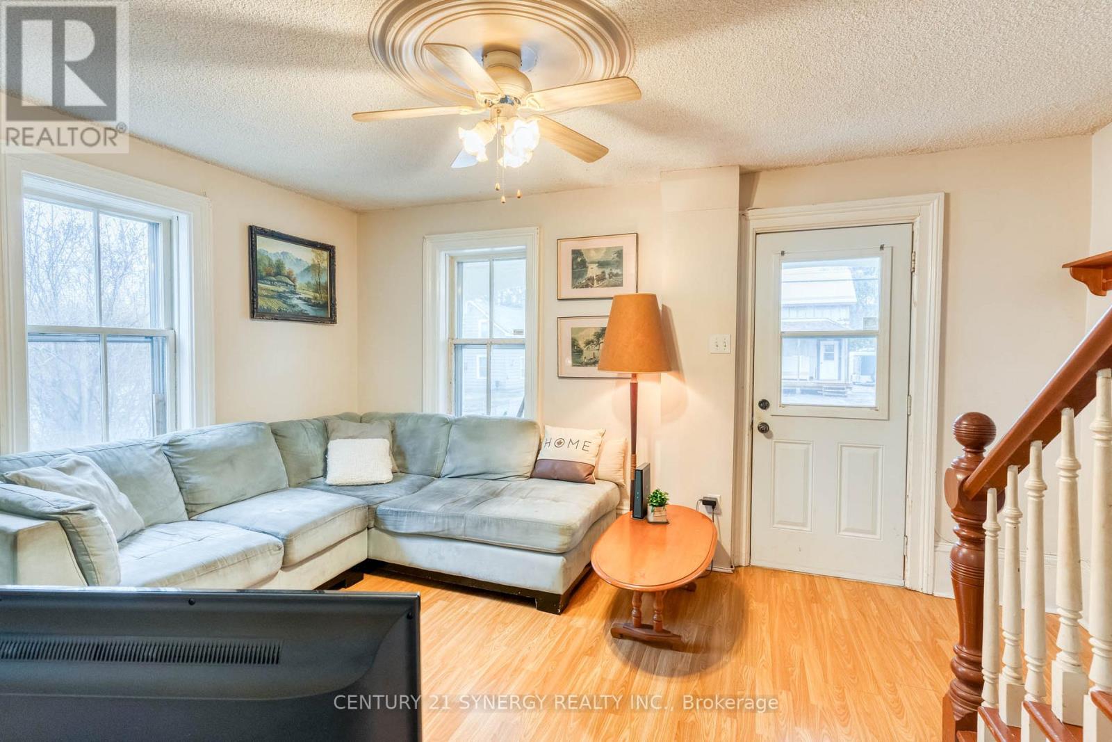 108 BECKWITH STREET E - 3