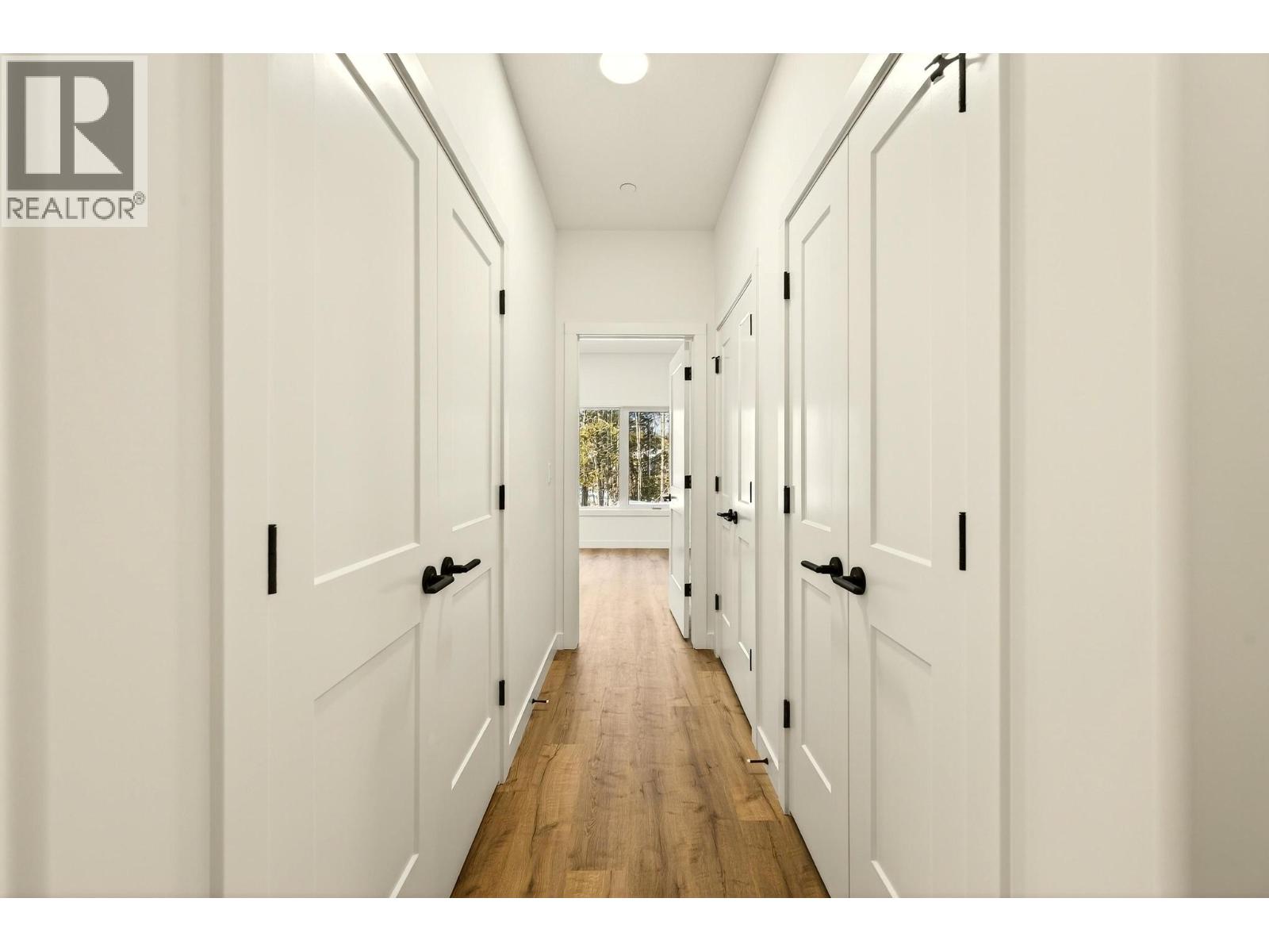 #2 1444 GRANITE DRIVE - 32