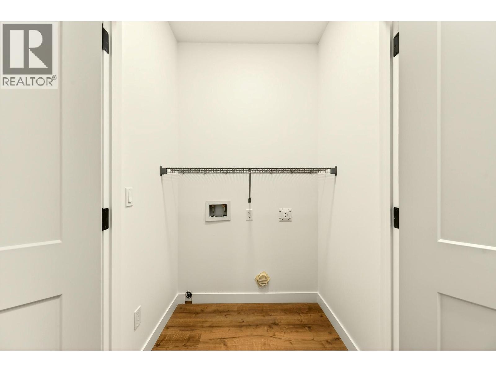 #2 1444 GRANITE DRIVE - 33