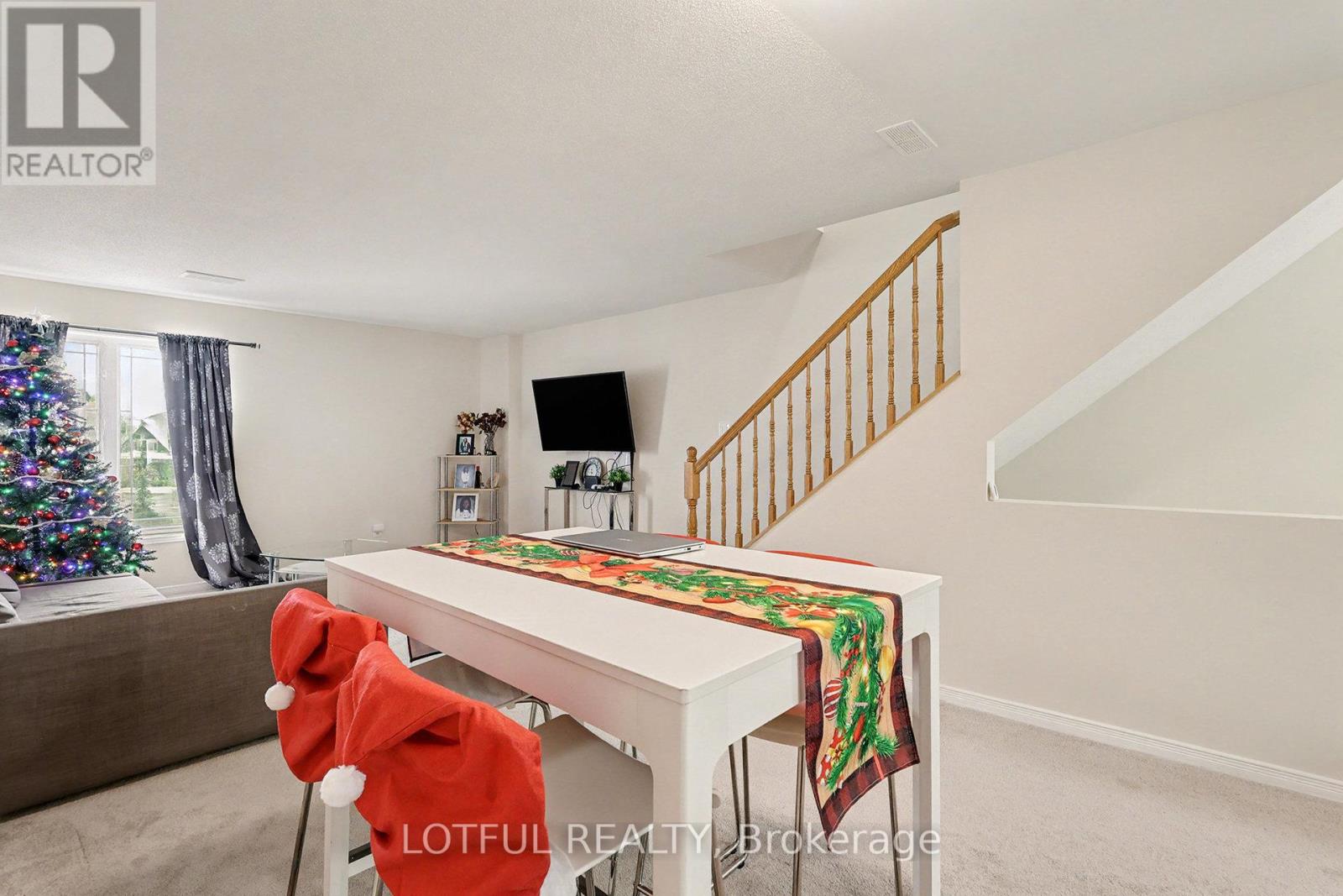 576 LAKERIDGE DRIVE — photo 15