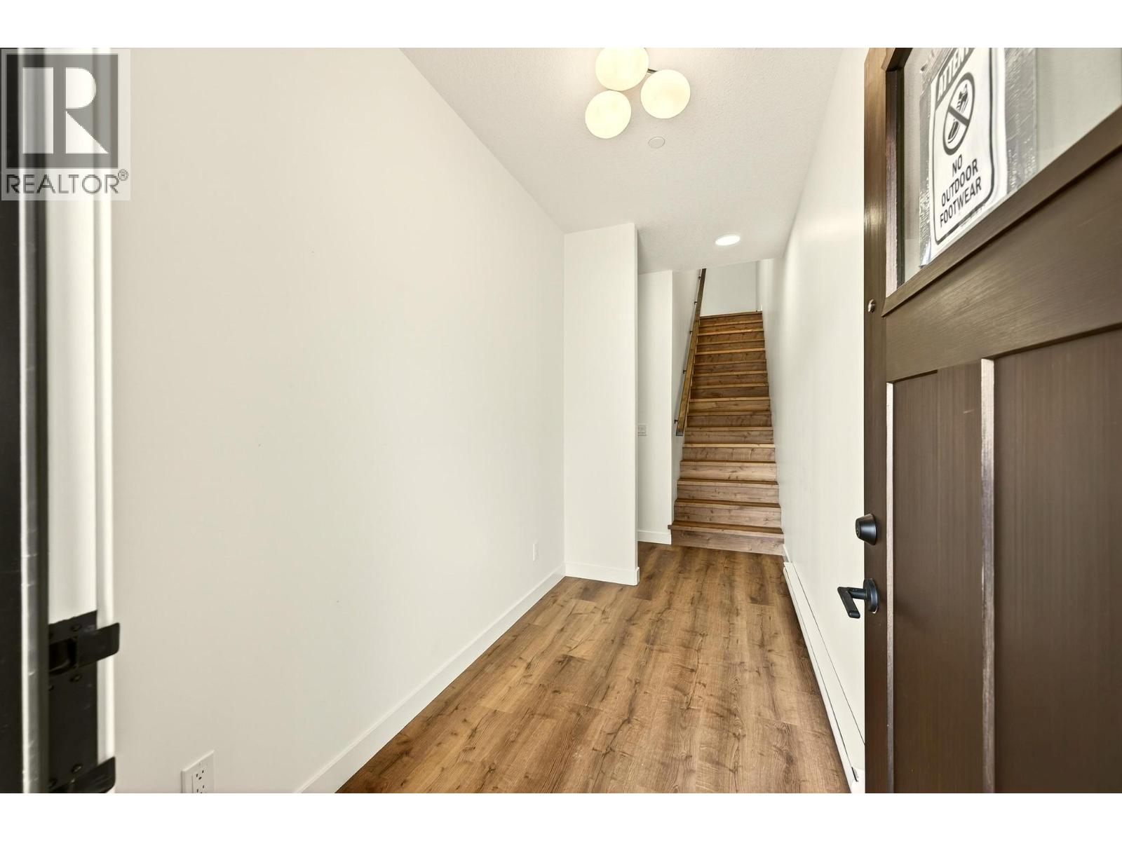 #2 1444 GRANITE DRIVE - 22