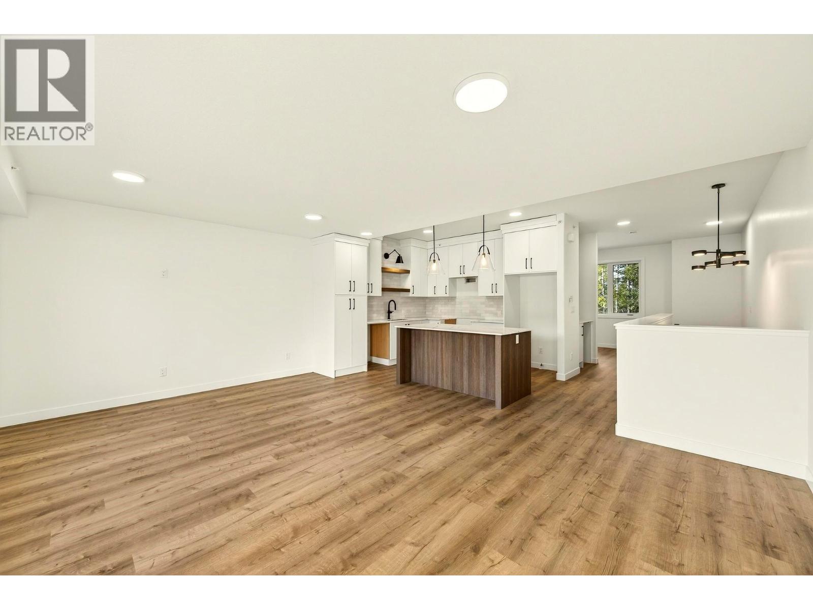 #2 1444 GRANITE DRIVE - 60