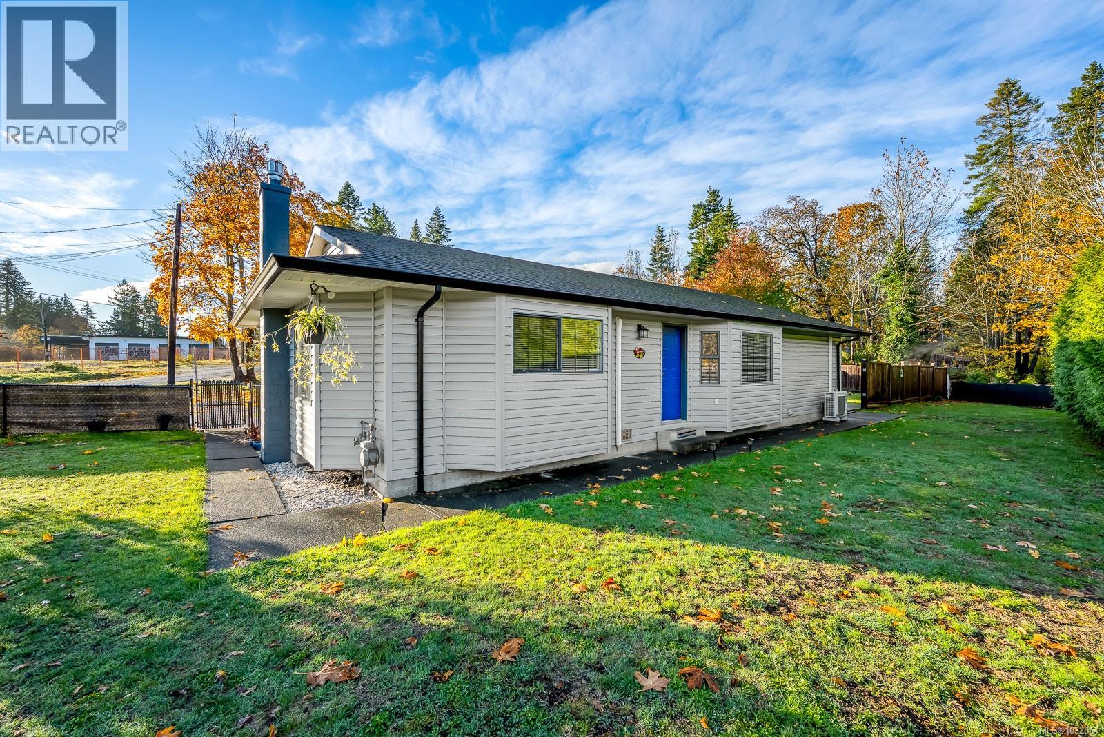 4863 Dundas Rd - 33