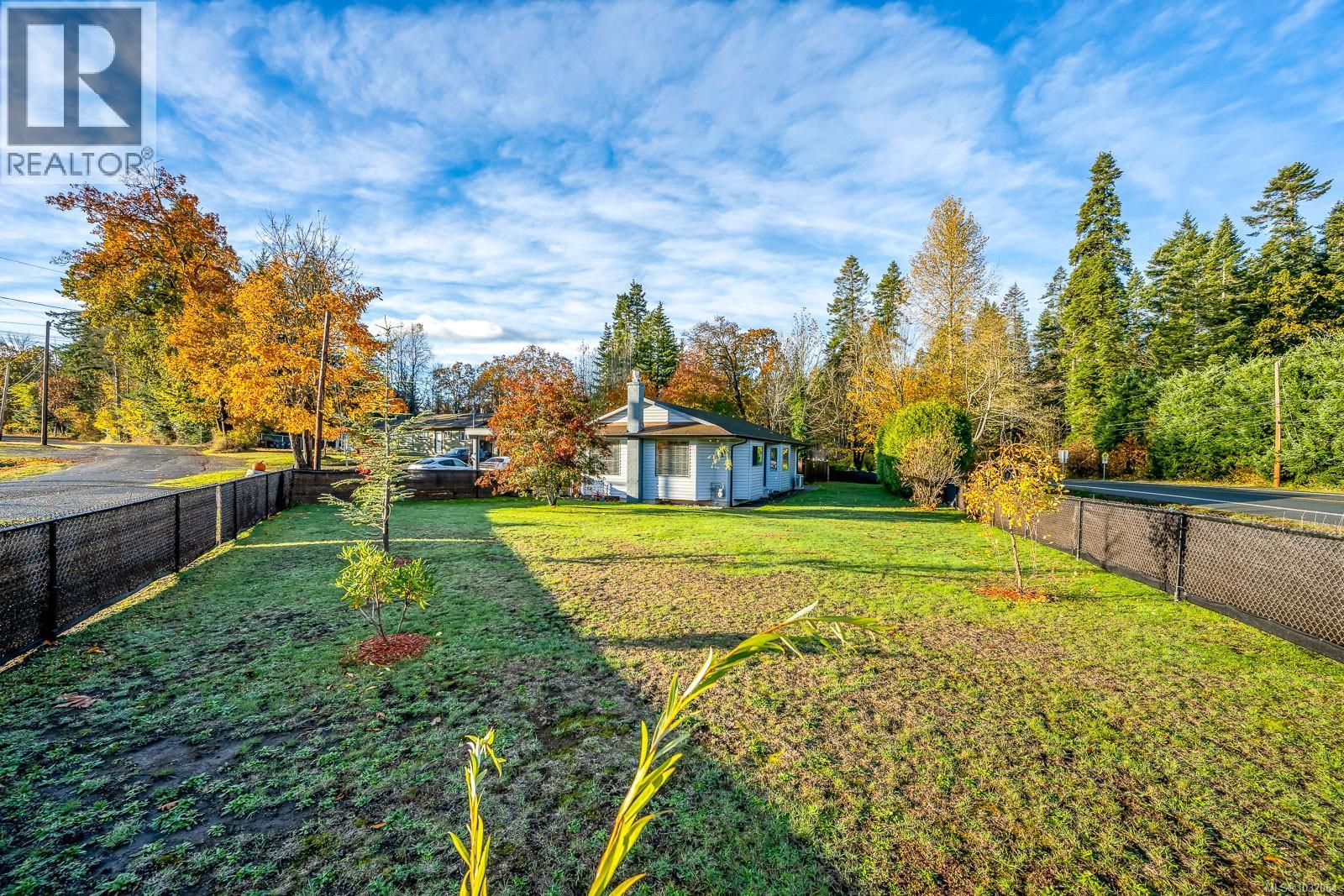 4863 Dundas Rd - 35