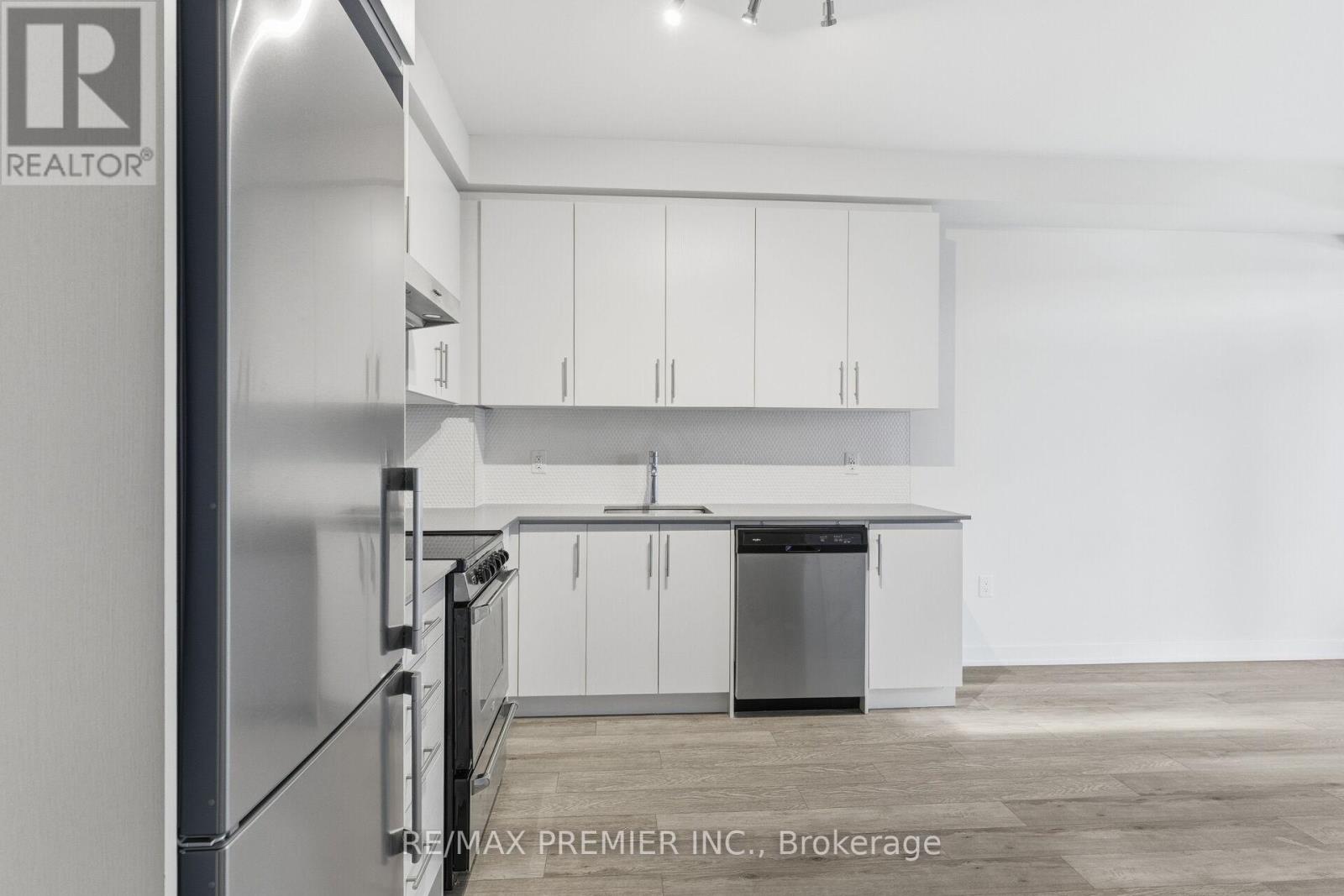 #914 212 KING WILLIAM STREET - 10