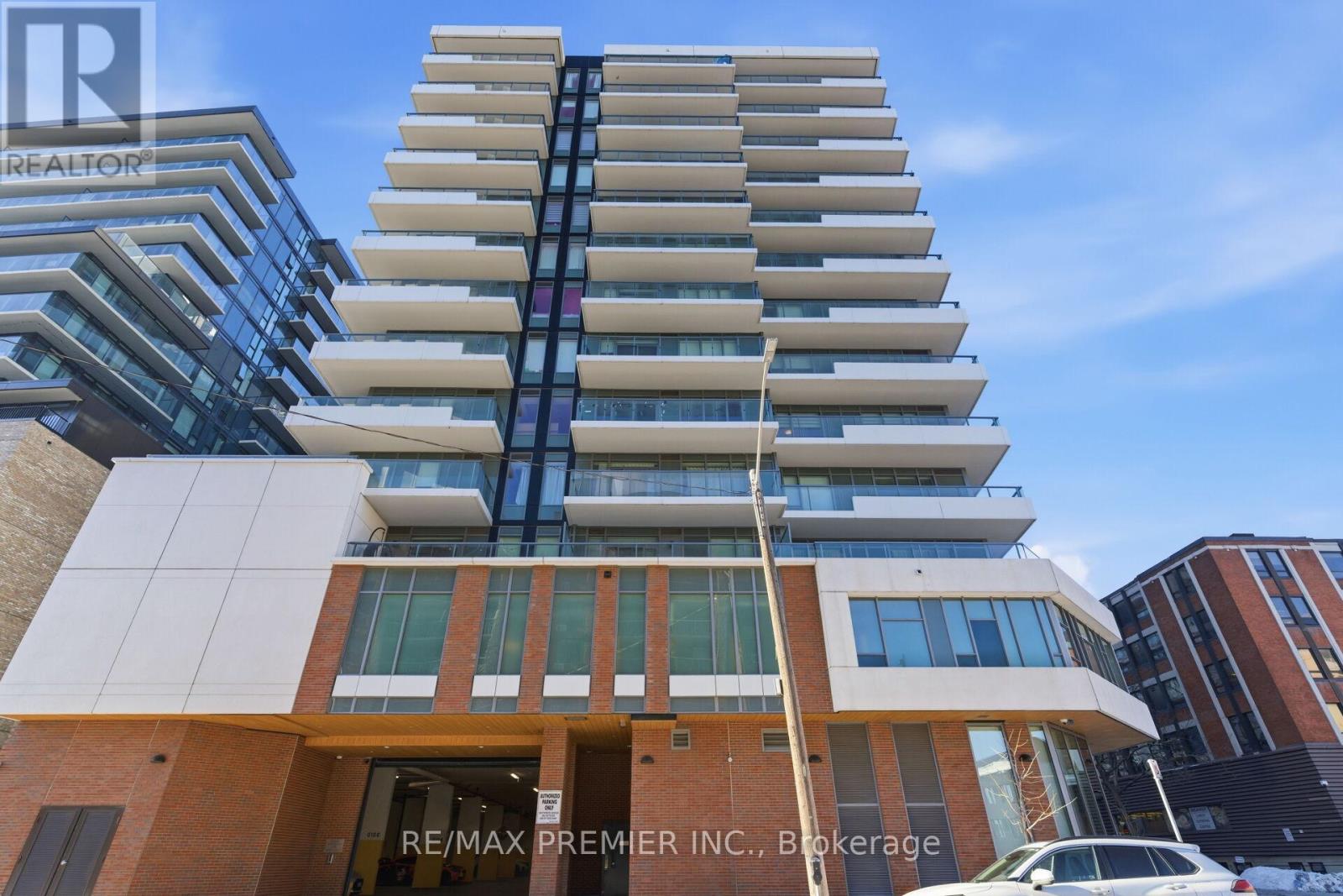 #914 212 KING WILLIAM STREET - 36