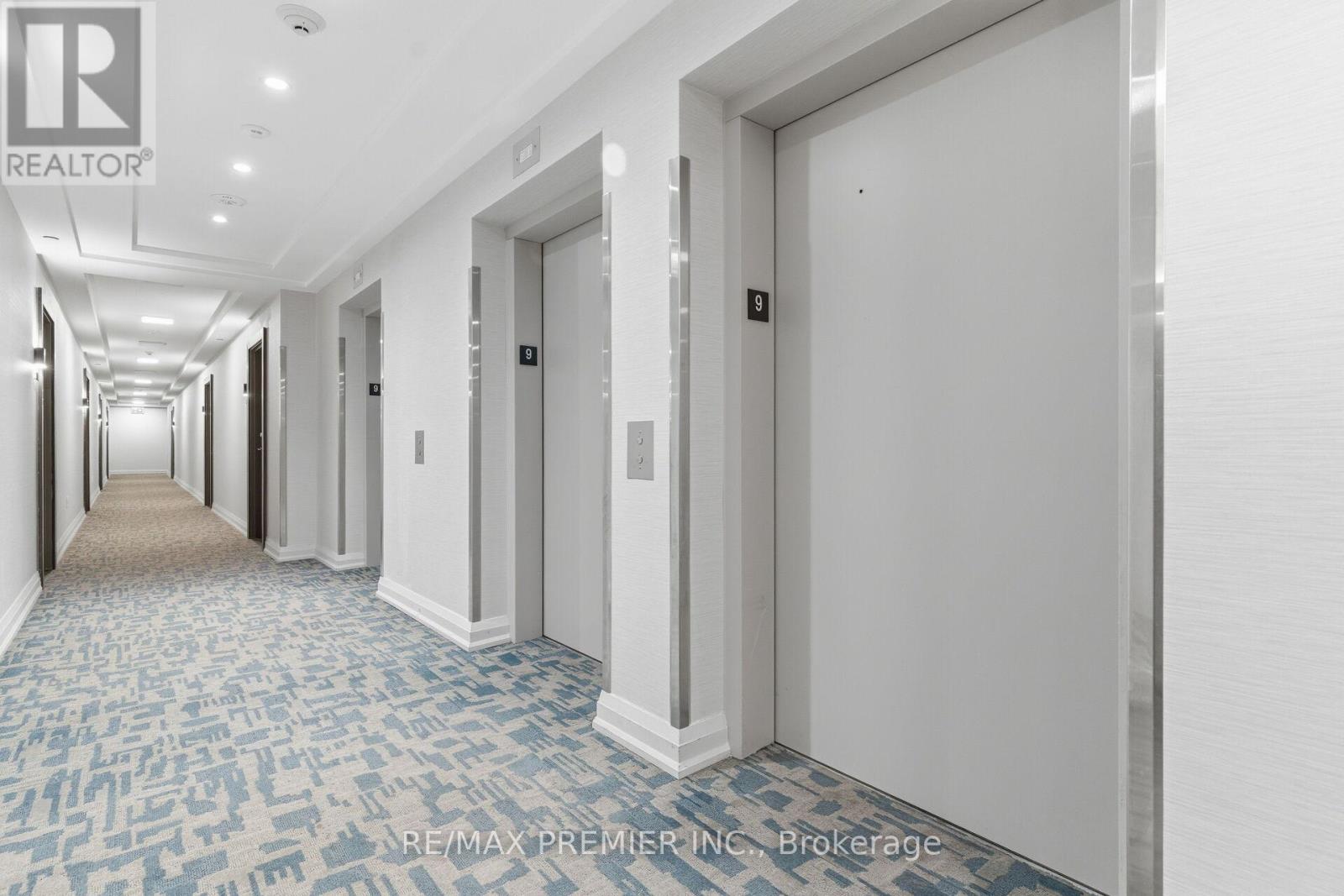 #914 212 KING WILLIAM STREET - 7