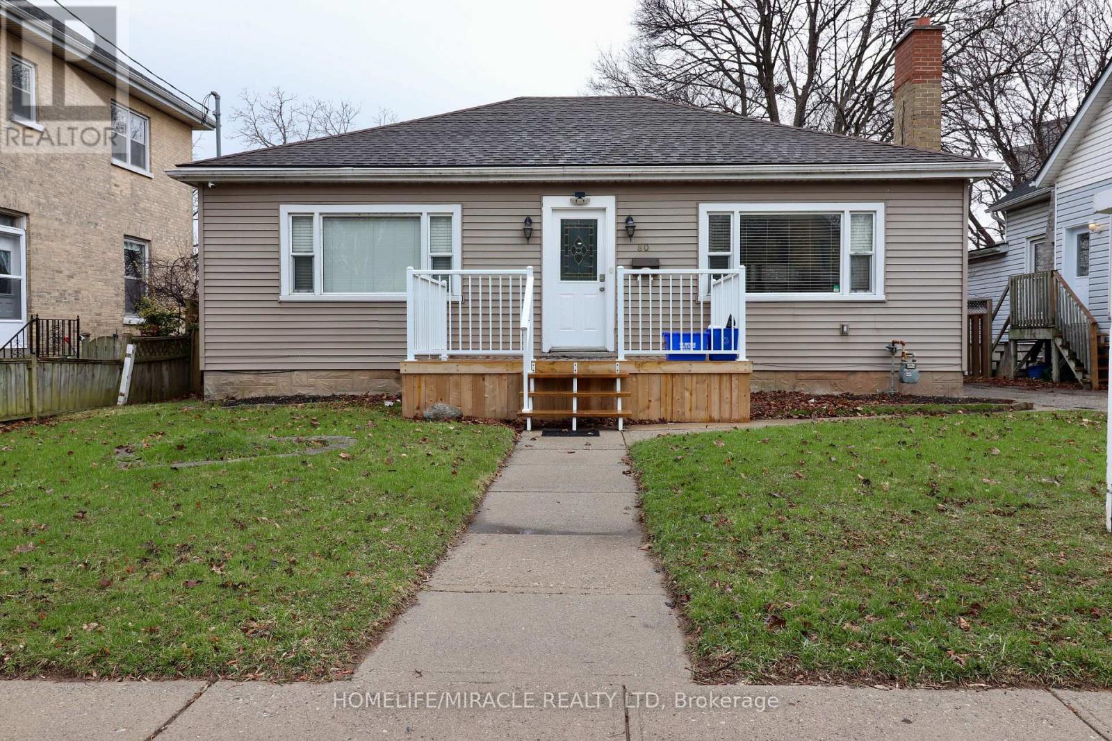80 ROSEVIEW AVENUE - 2