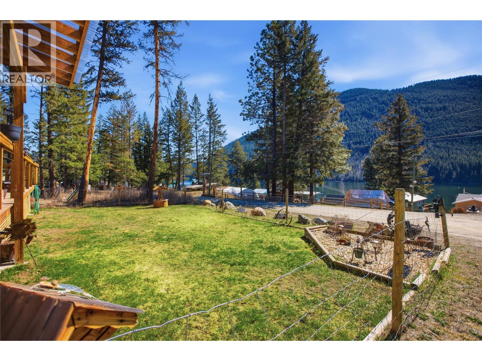 2263 OJIBWAY ROAD - 7