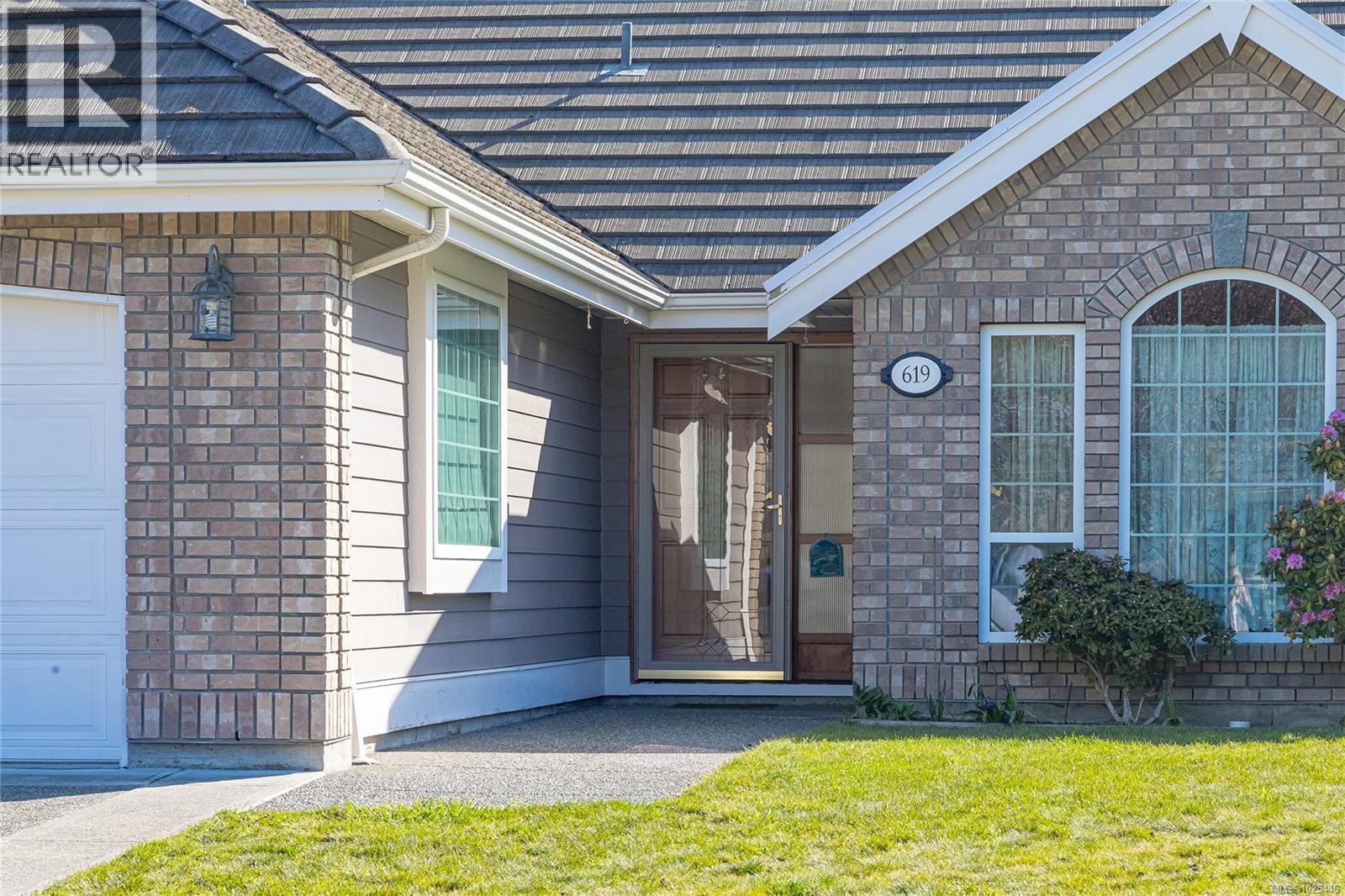 619 Morningstar Dr, Parksville