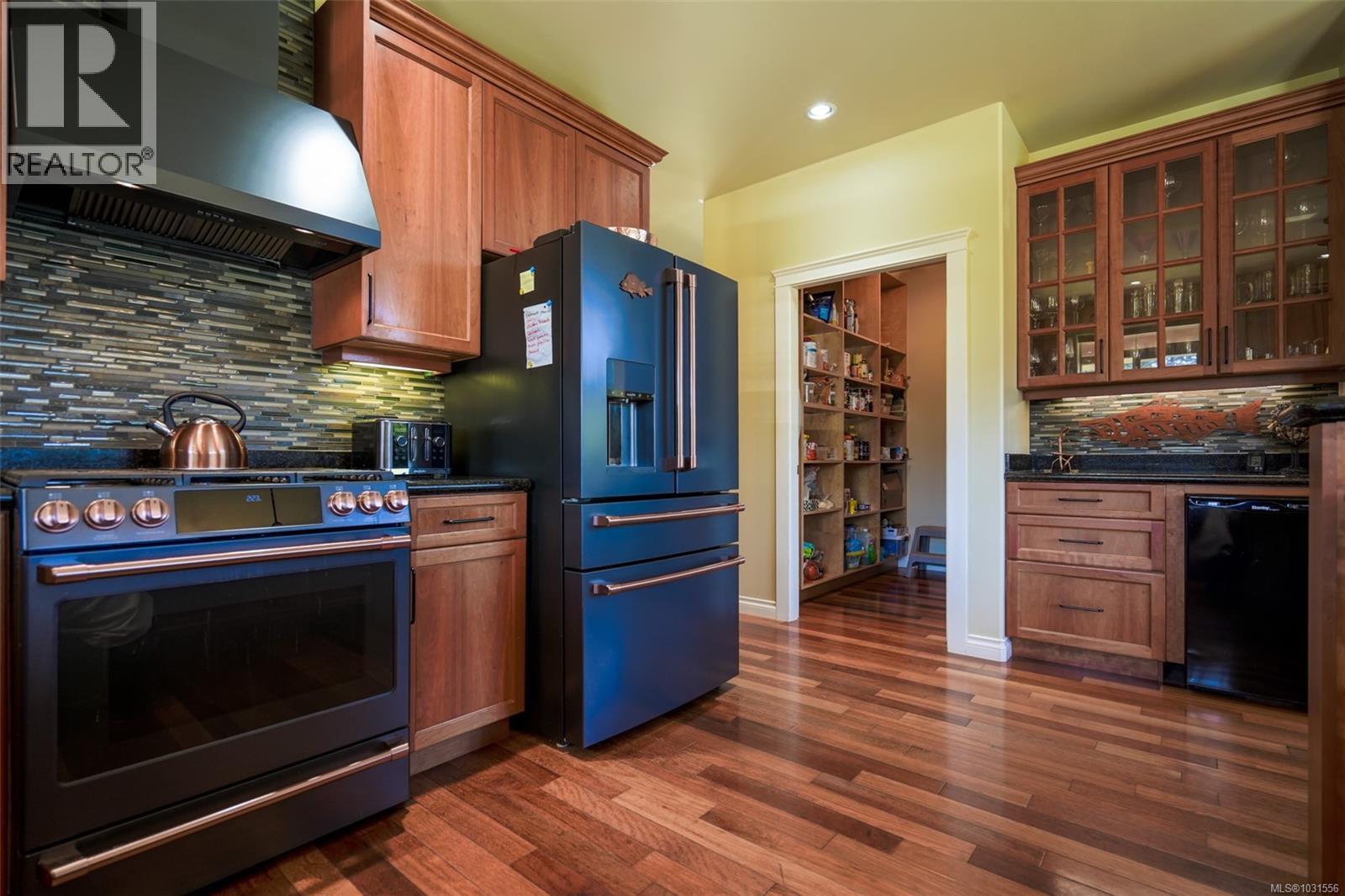 3170 Mozart Rd - 39