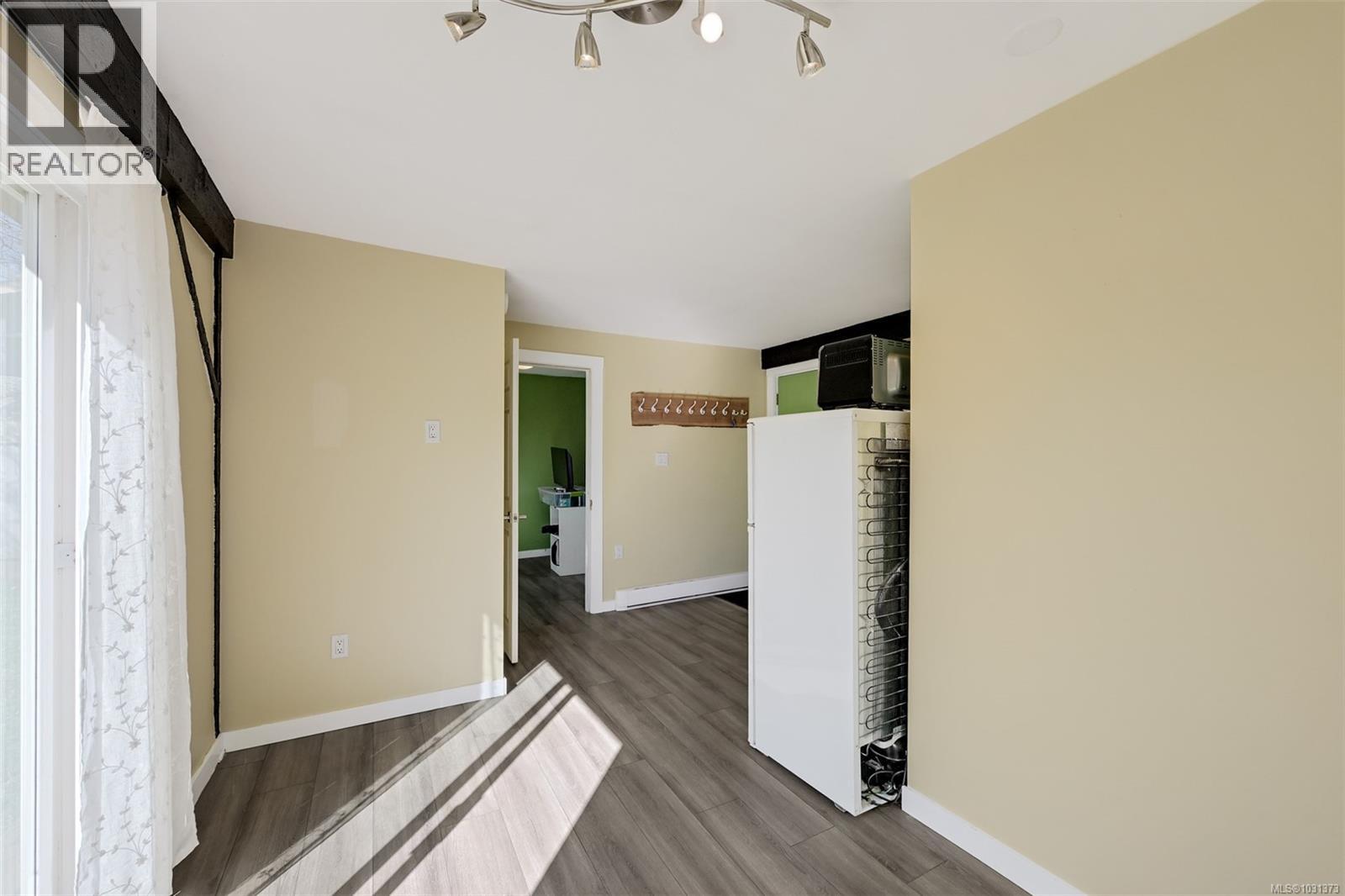 957 GOVERNMENT ST - 31